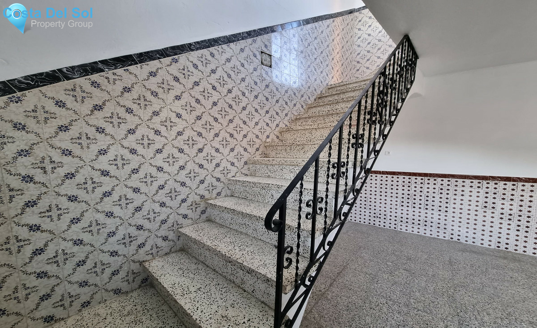 Townhouse in Alhaurín el Grande-1308606