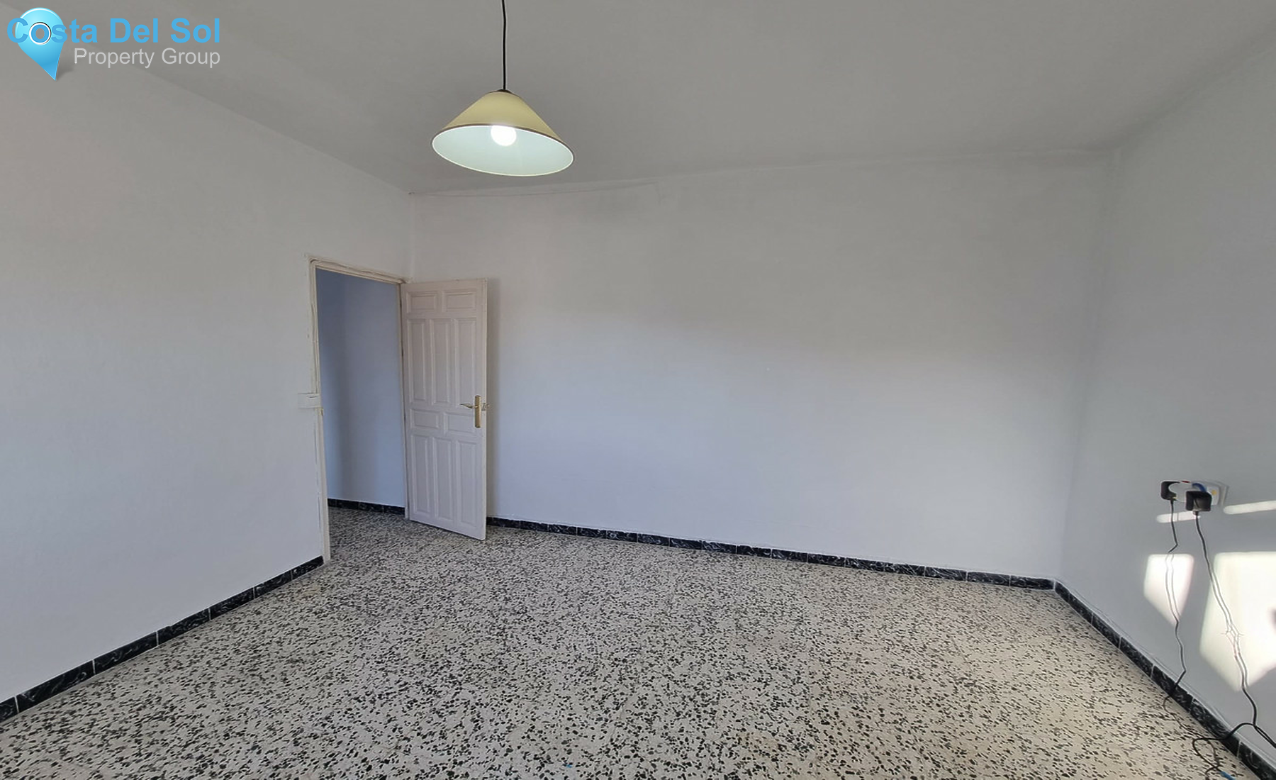 Townhouse in Alhaurín el Grande-1308609