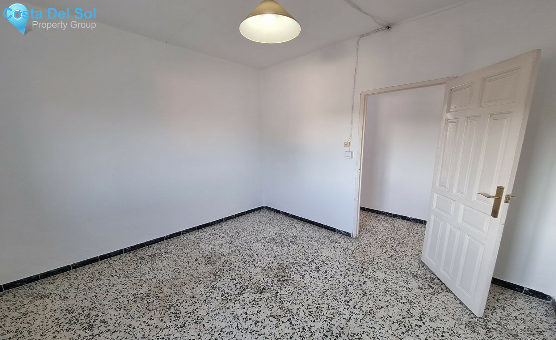 Townhouse in Alhaurín el Grande-1308611