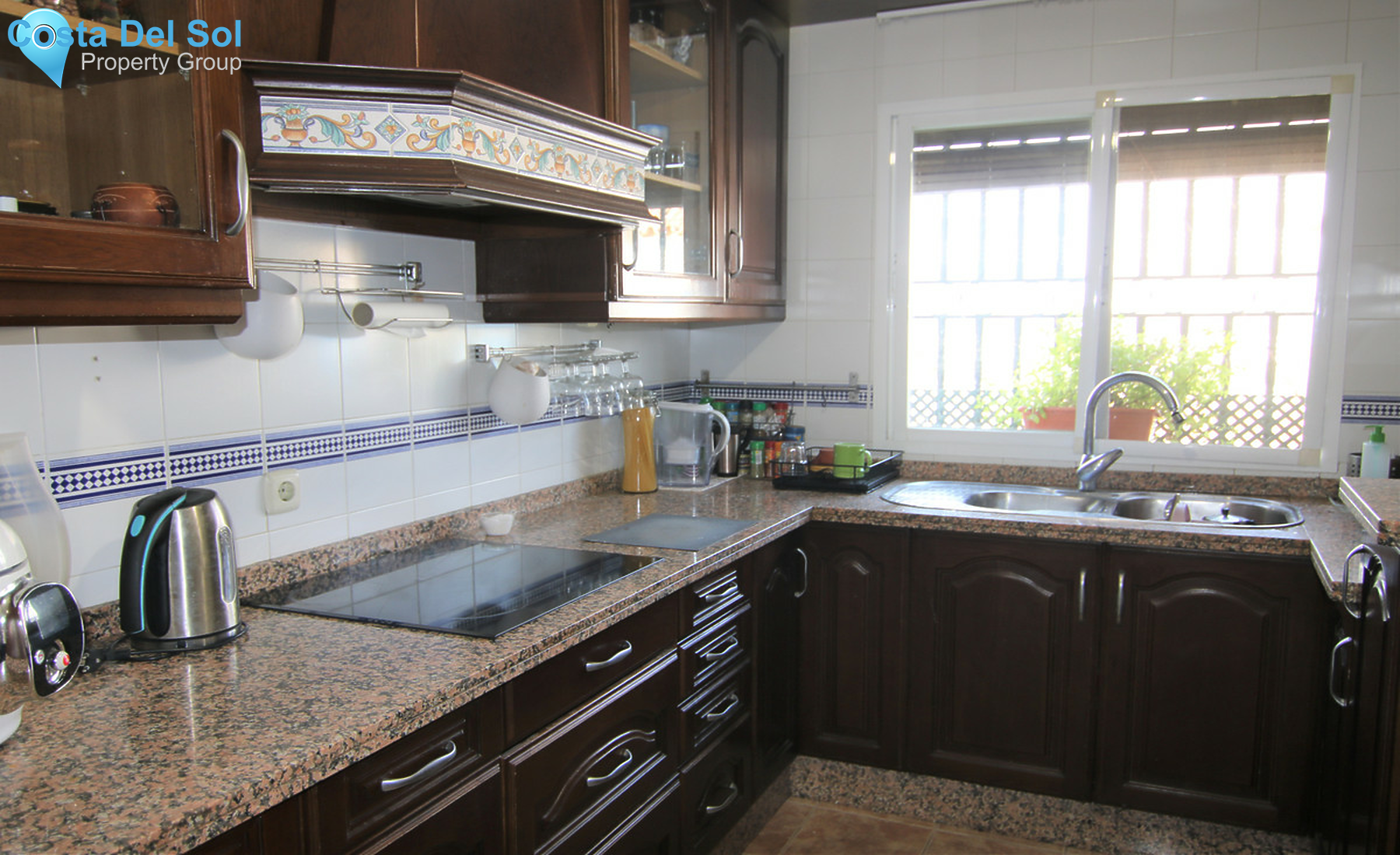 Townhouse in Alhaurín el Grande-1342322