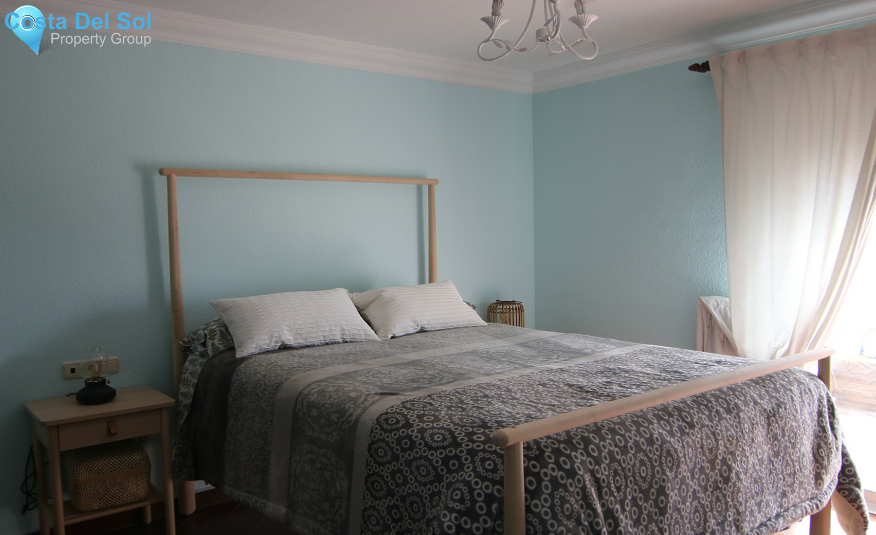 Townhouse in Alhaurín el Grande-1342324