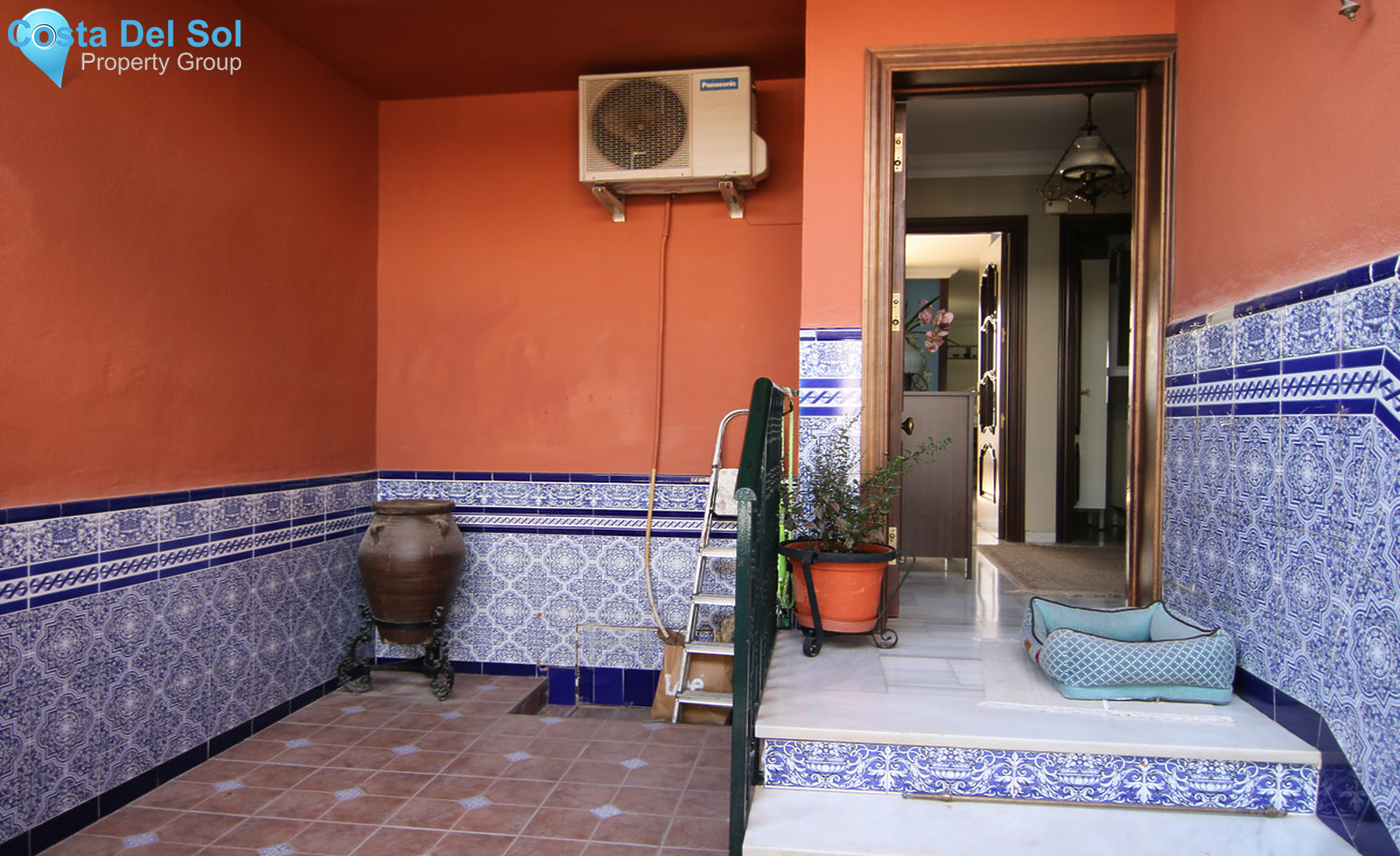 Townhouse in Alhaurín el Grande-1342325