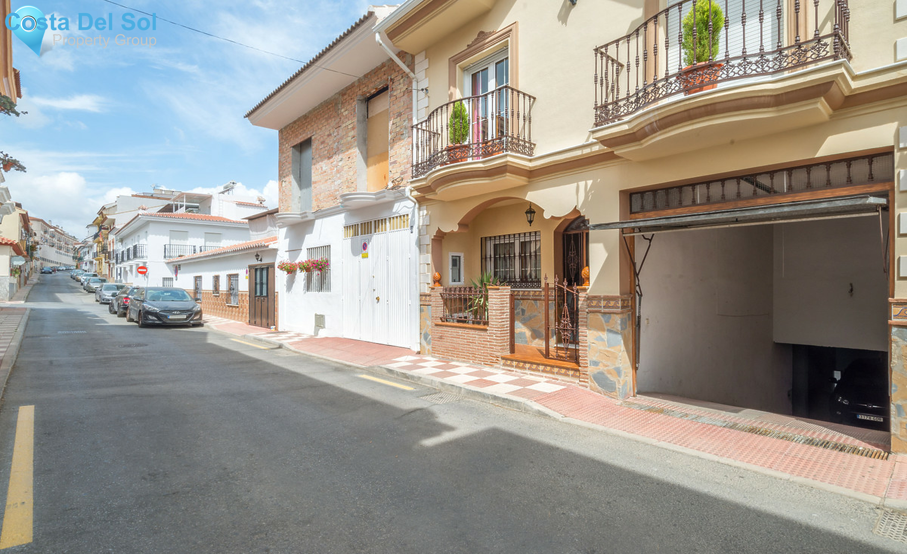 Townhouse in Alhaurín el Grande-1343487