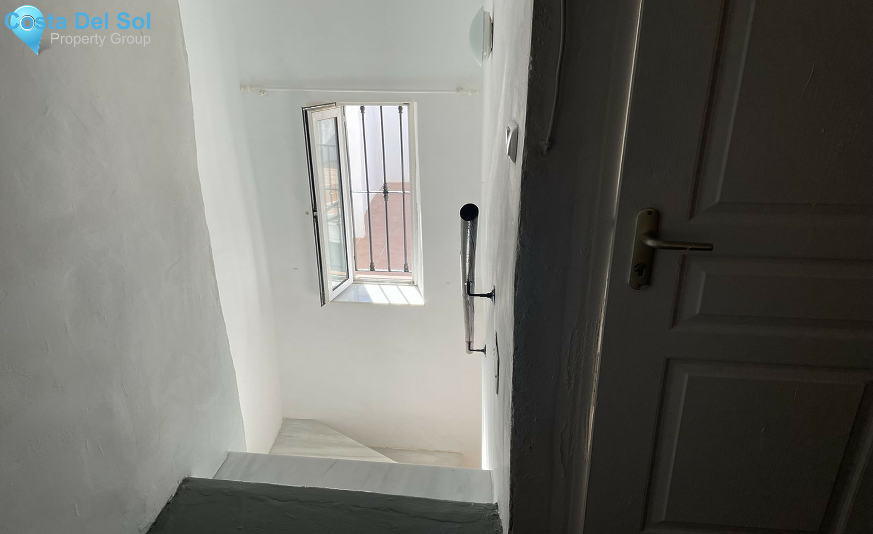 Townhouse in Alhaurín el Grande-1459252