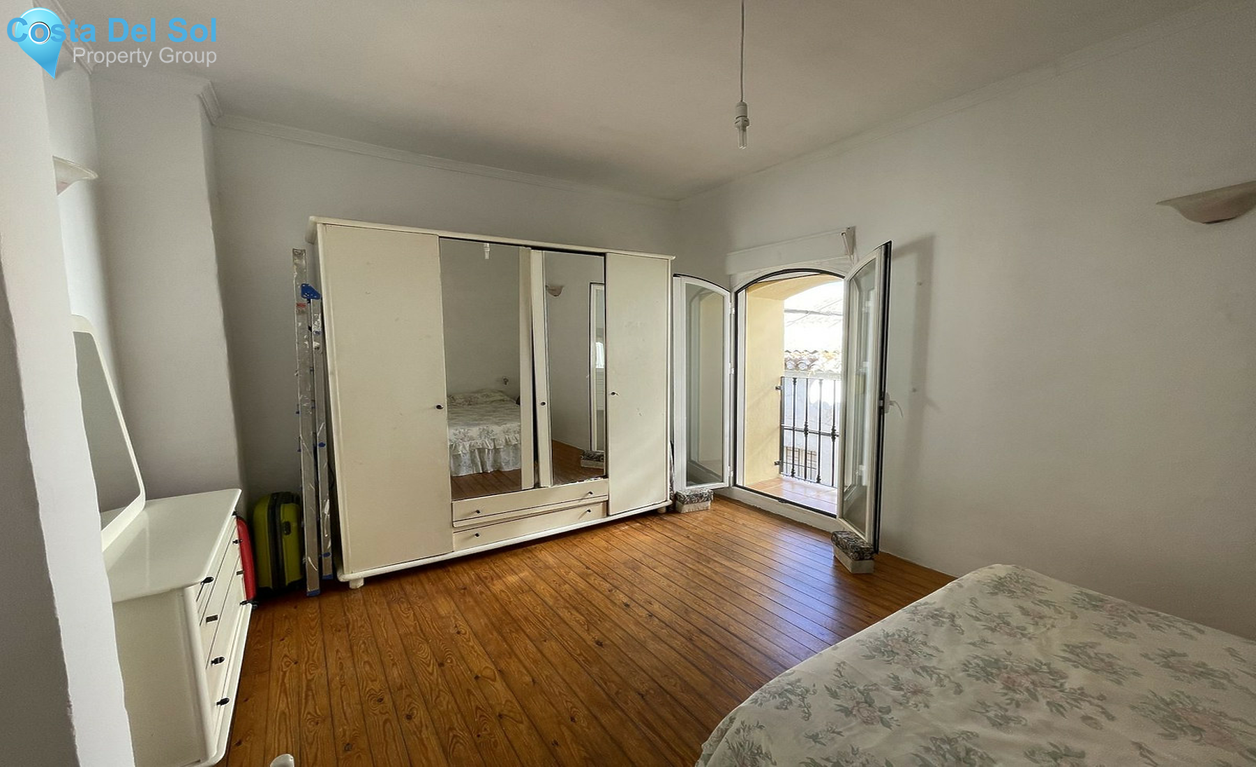 Townhouse in Alhaurín el Grande-1459253