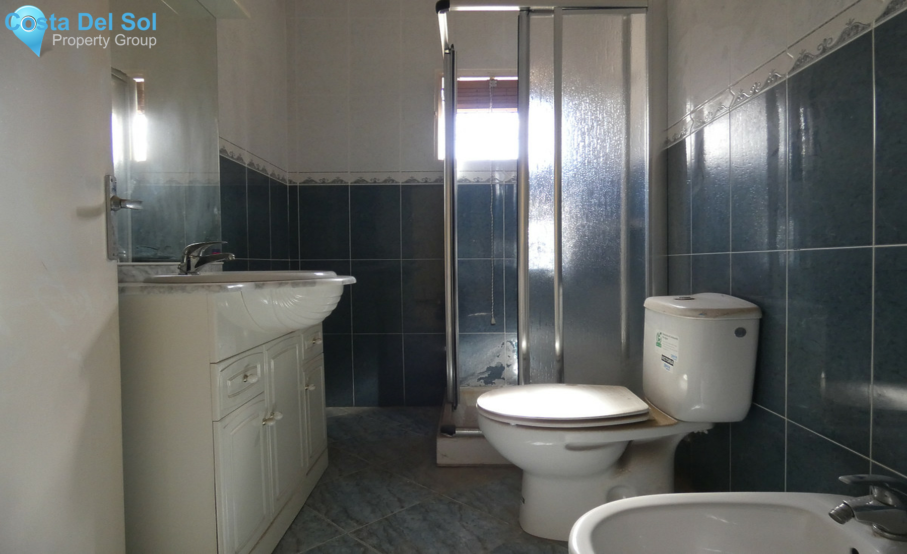 Townhouse in Alhaurín el Grande-1461252