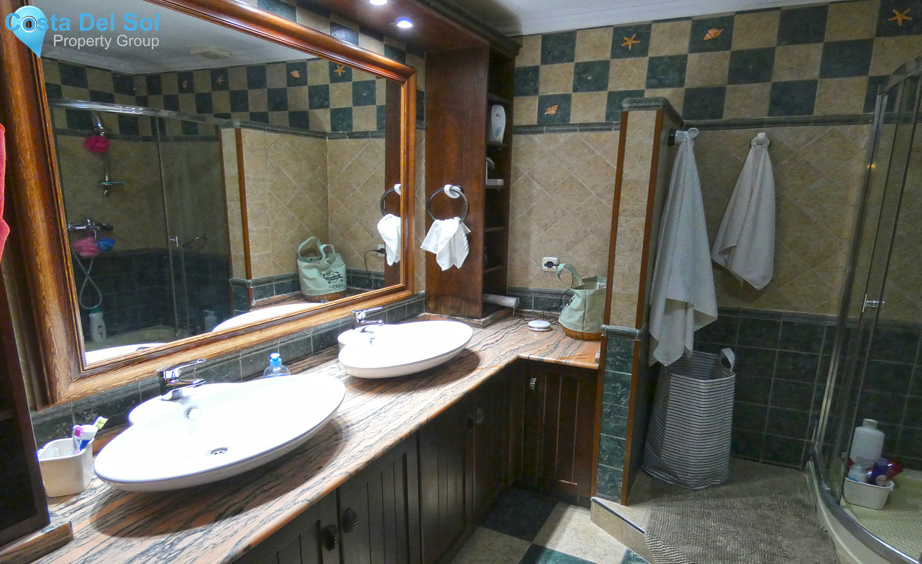 Townhouse in Alhaurín el Grande-1463070