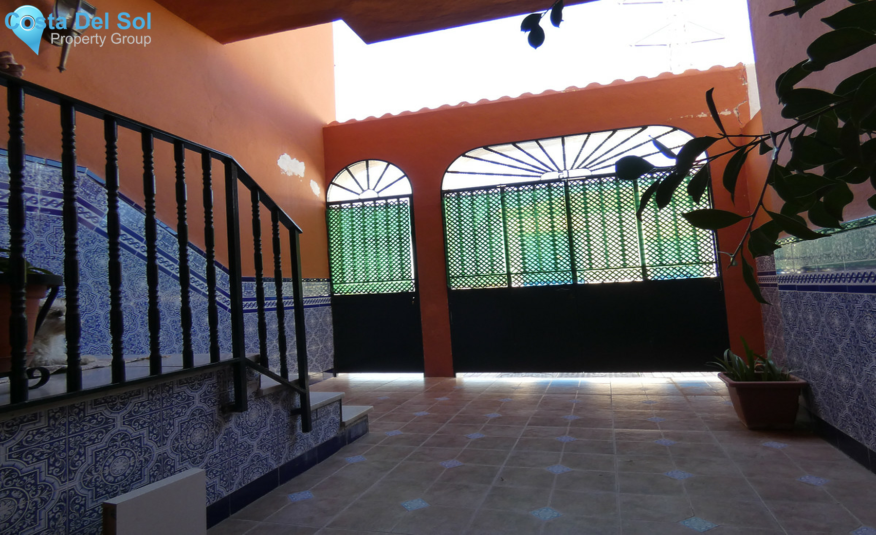 Townhouse in Alhaurín el Grande-1463074