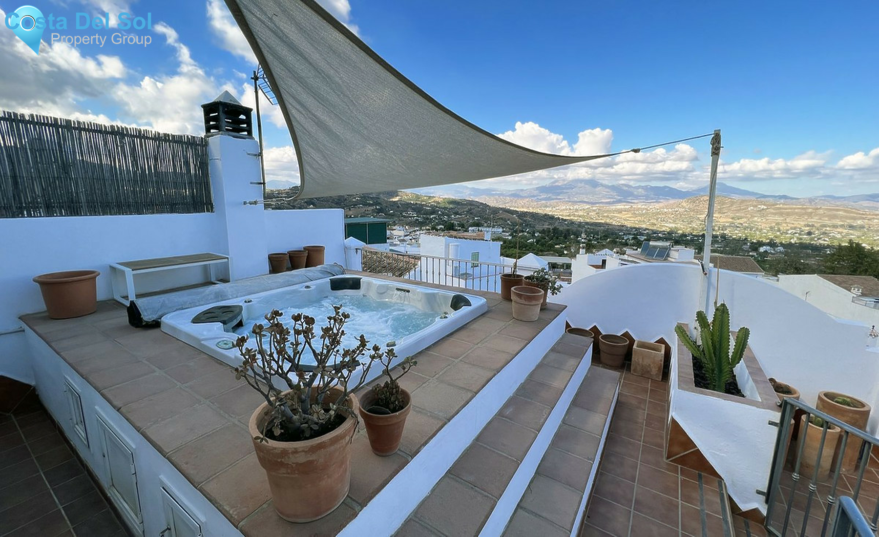 Townhouse in Alhaurín el Grande-1527871