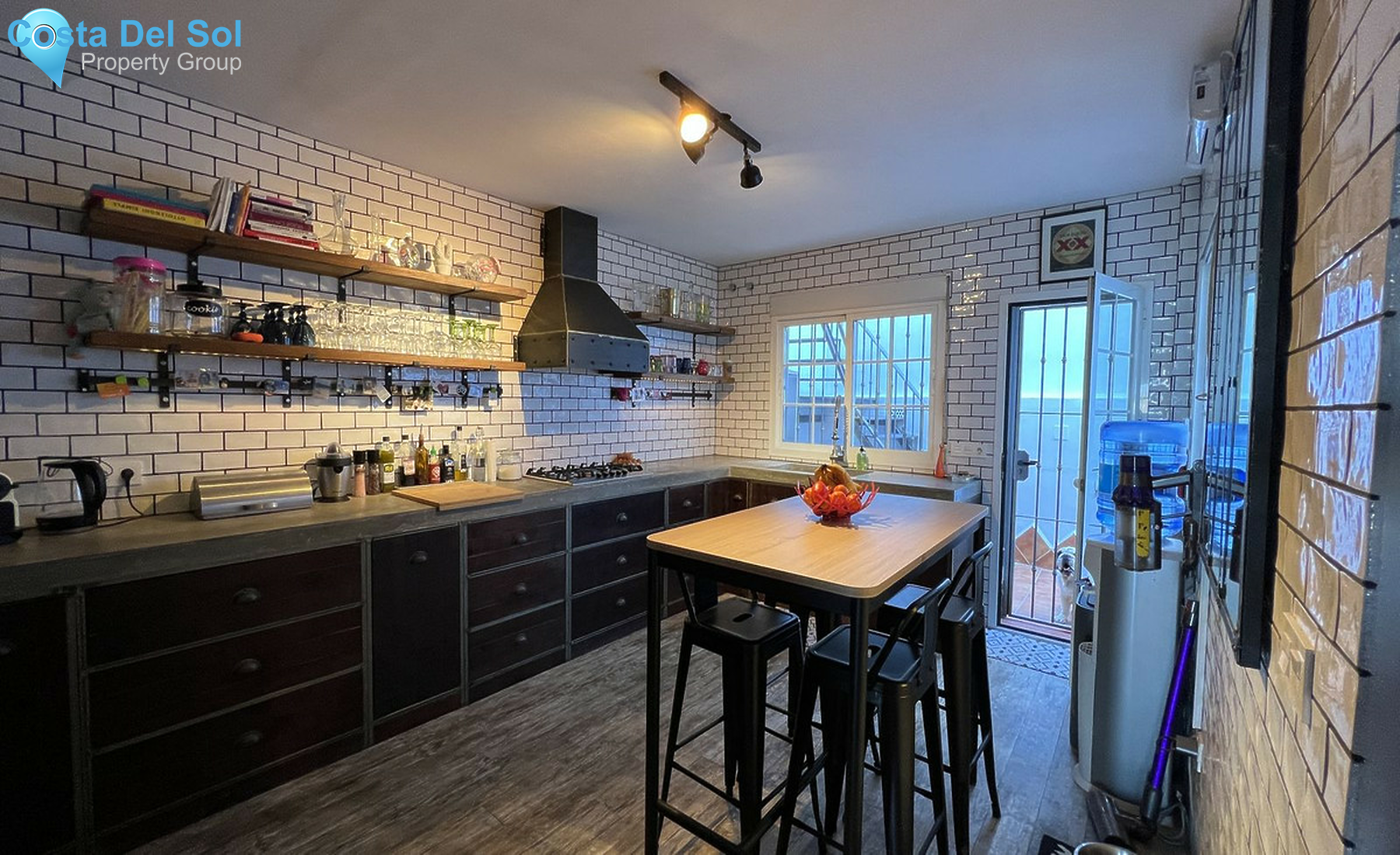 Townhouse in Alhaurín el Grande-1527878