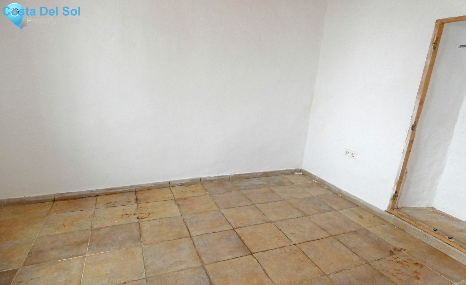 Townhouse in Alhaurín el Grande-1132369