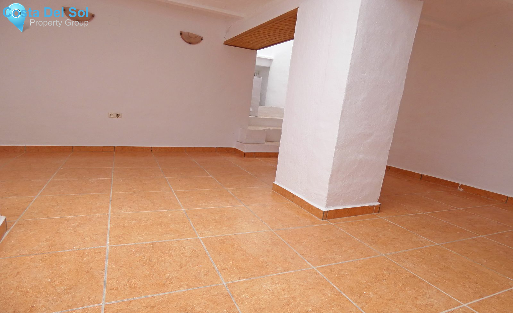 Townhouse in Alhaurín el Grande-1132380