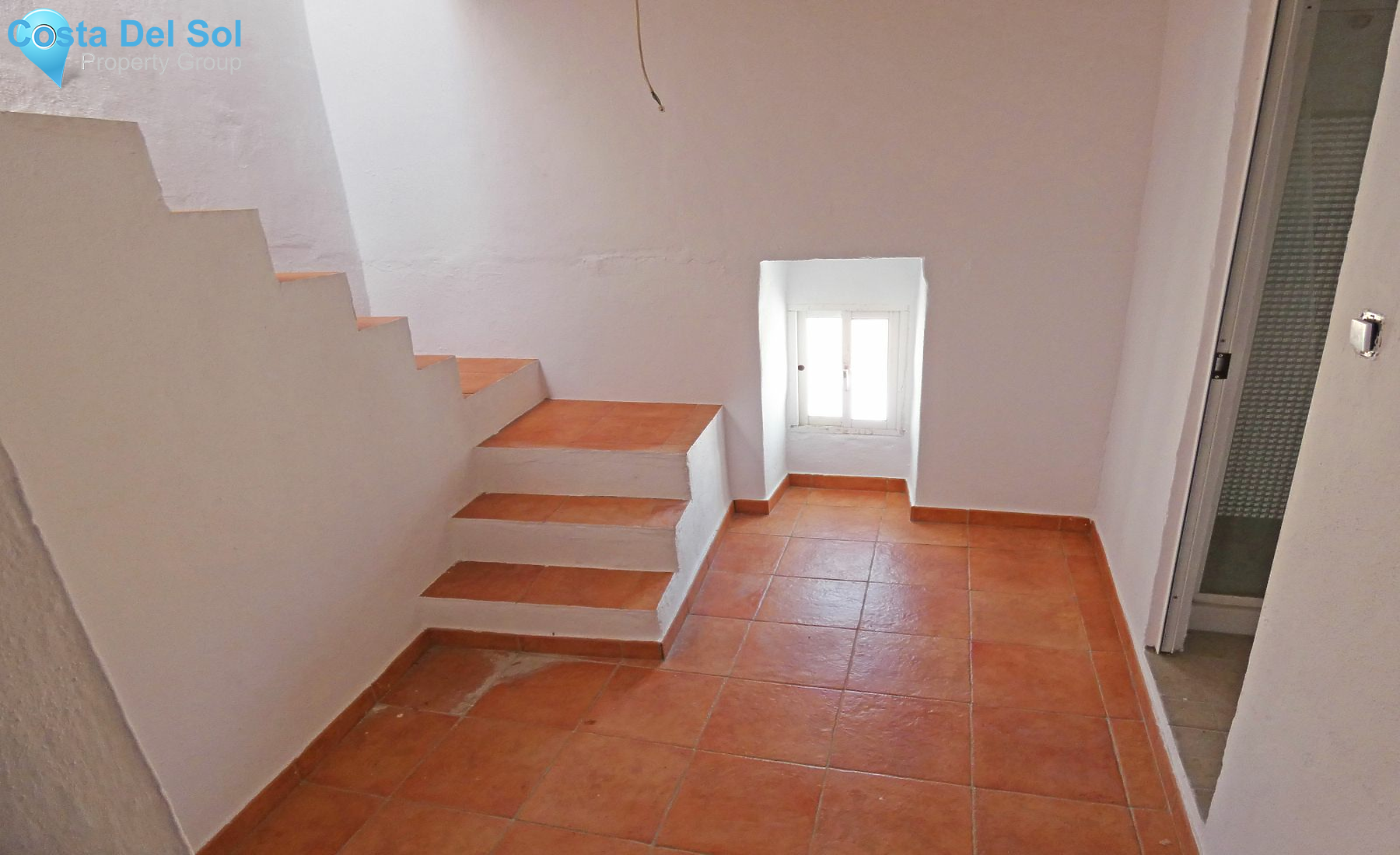 Townhouse in Alhaurín el Grande-1132381