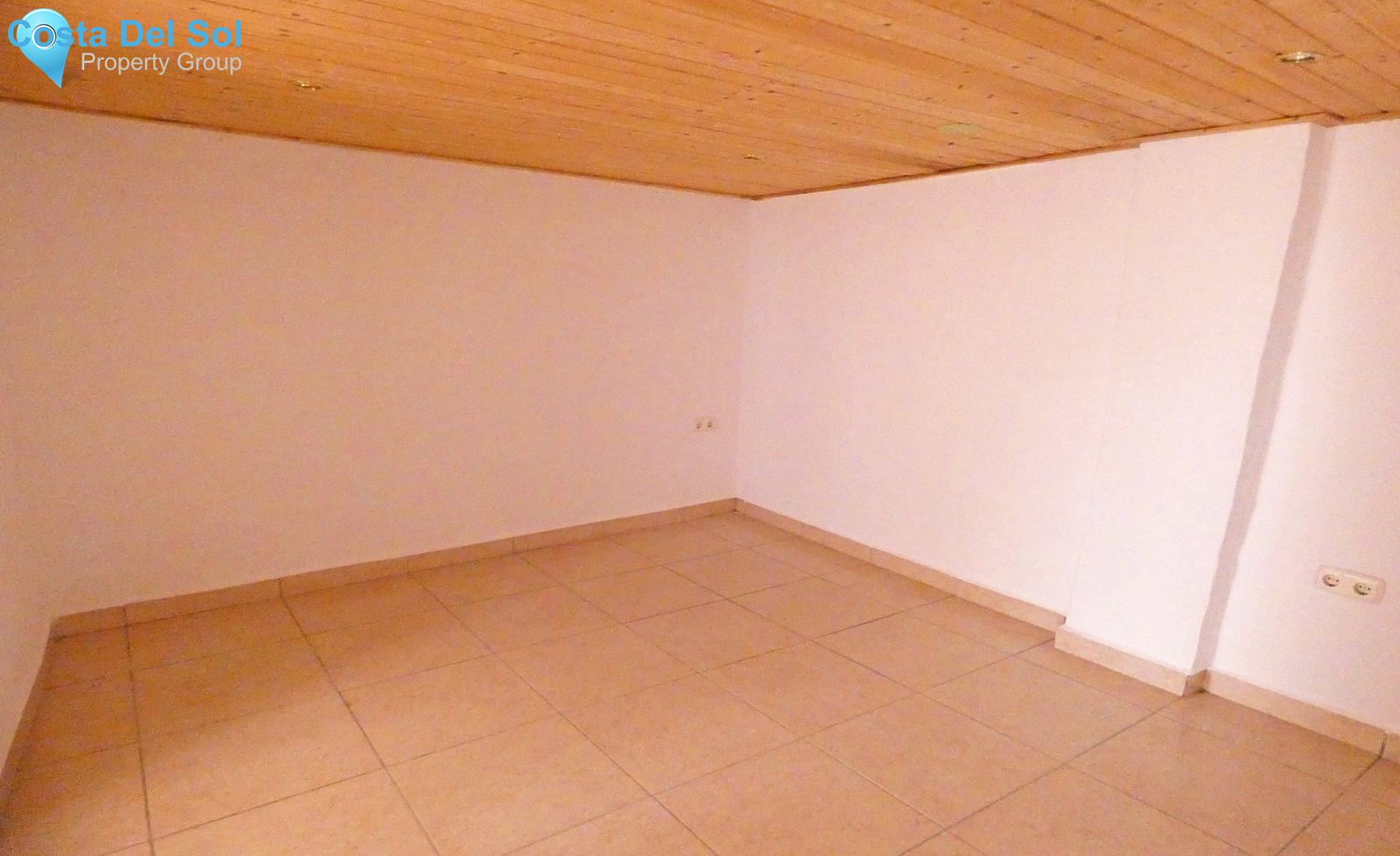Townhouse in Alhaurín el Grande-1132385