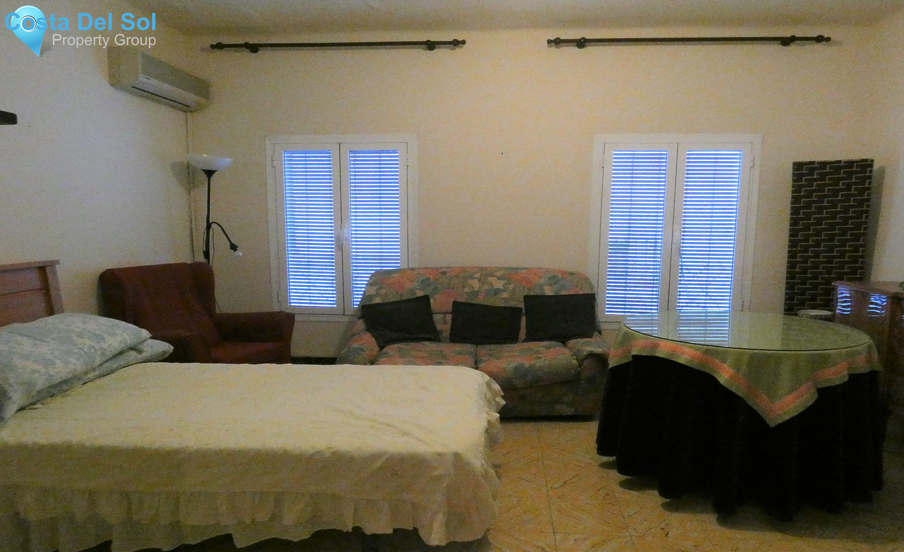 Townhouse in Alhaurín el Grande-1132583