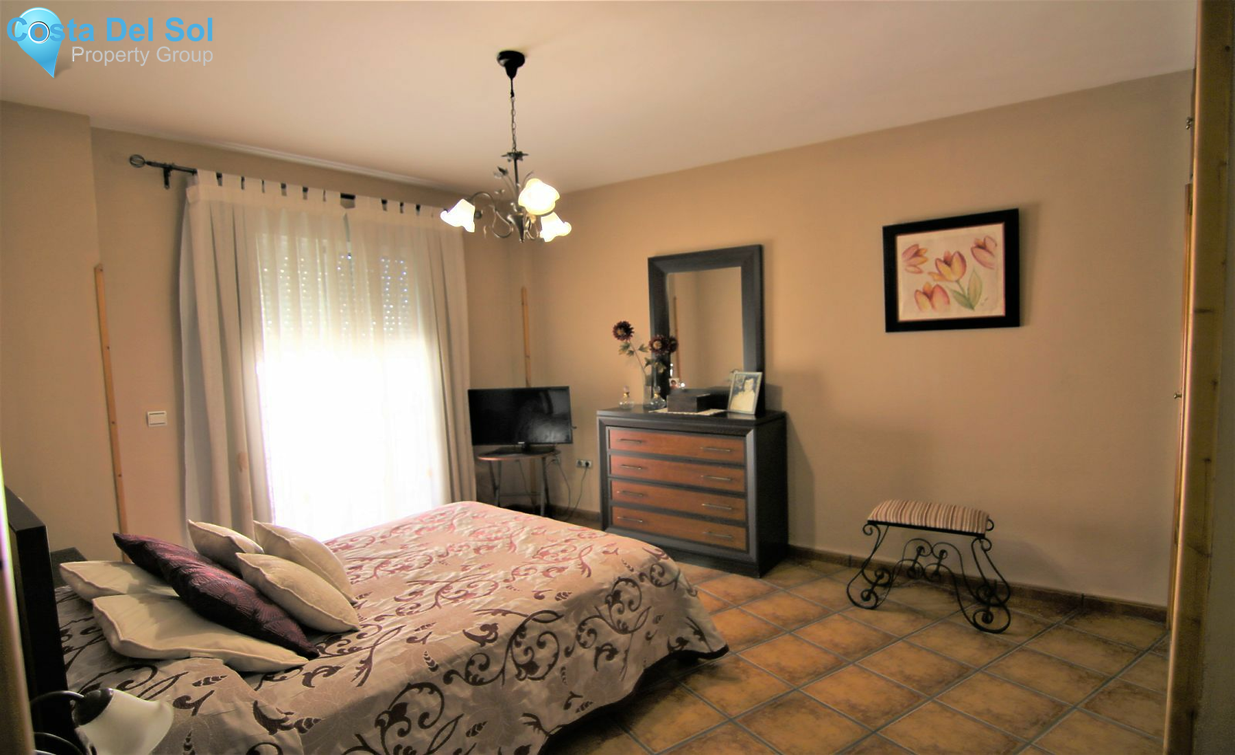 Townhouse in Alhaurín el Grande-1388736