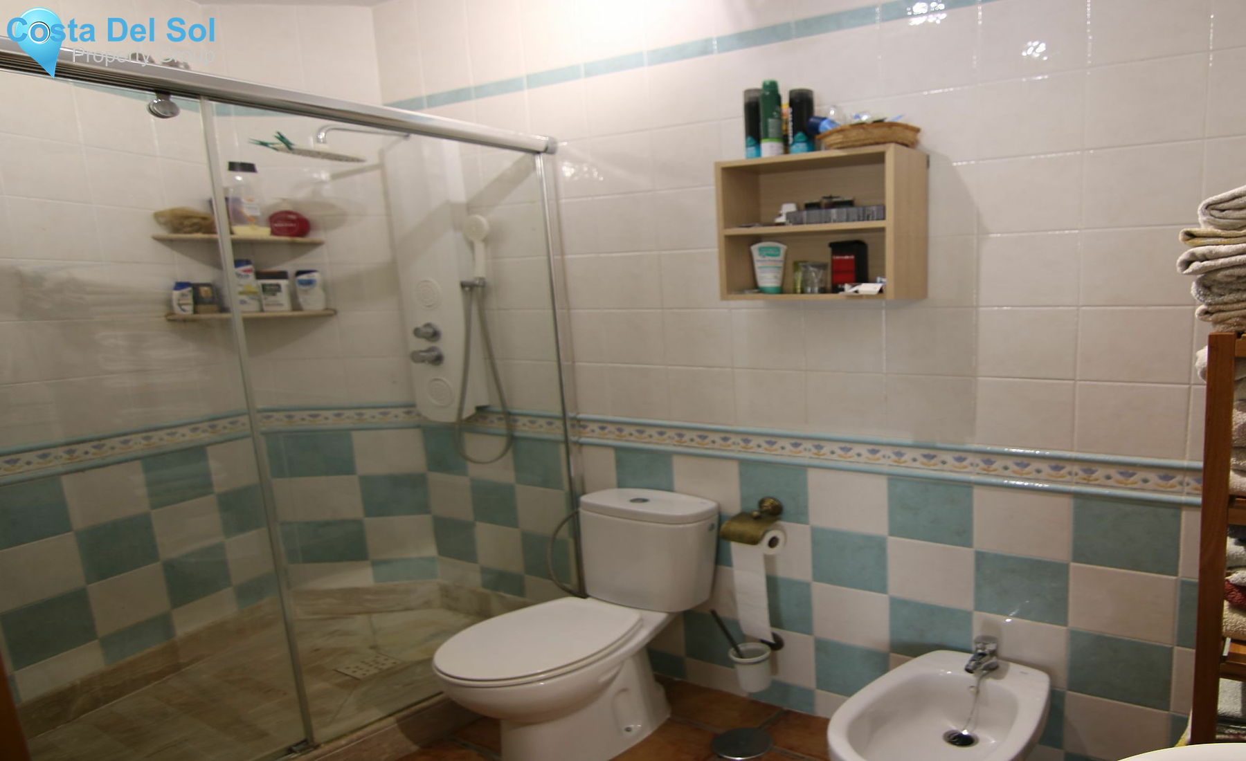 Townhouse in Alhaurín el Grande-1388737