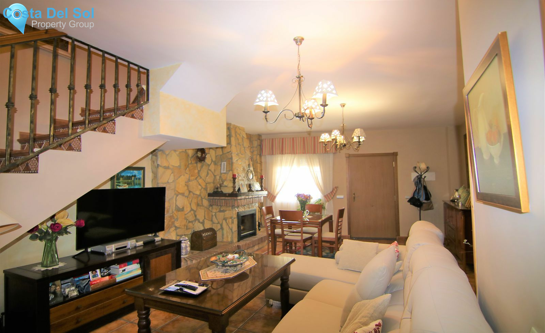 Townhouse in Alhaurín el Grande-1388726