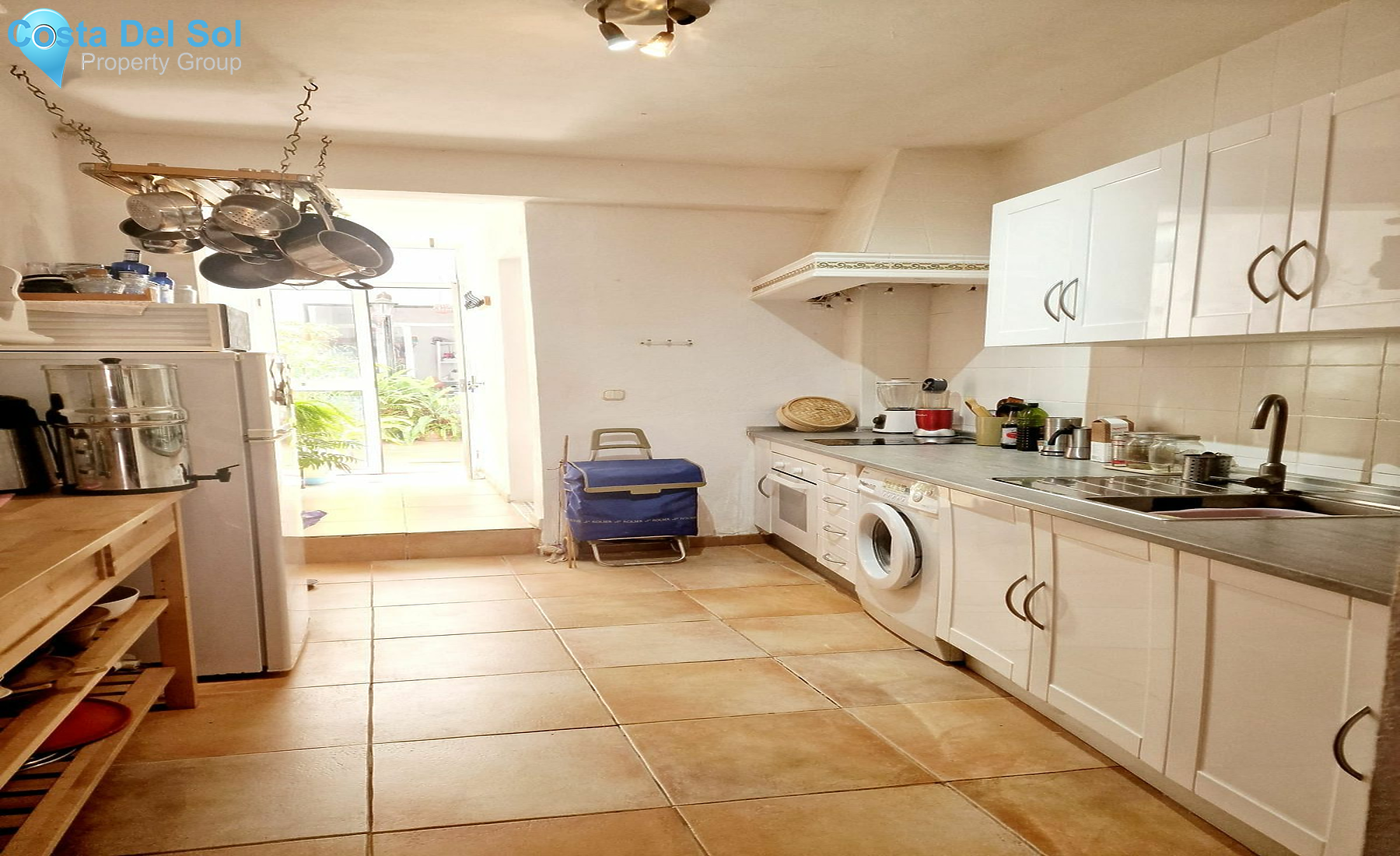 Townhouse in Alhaurín el Grande-1420387