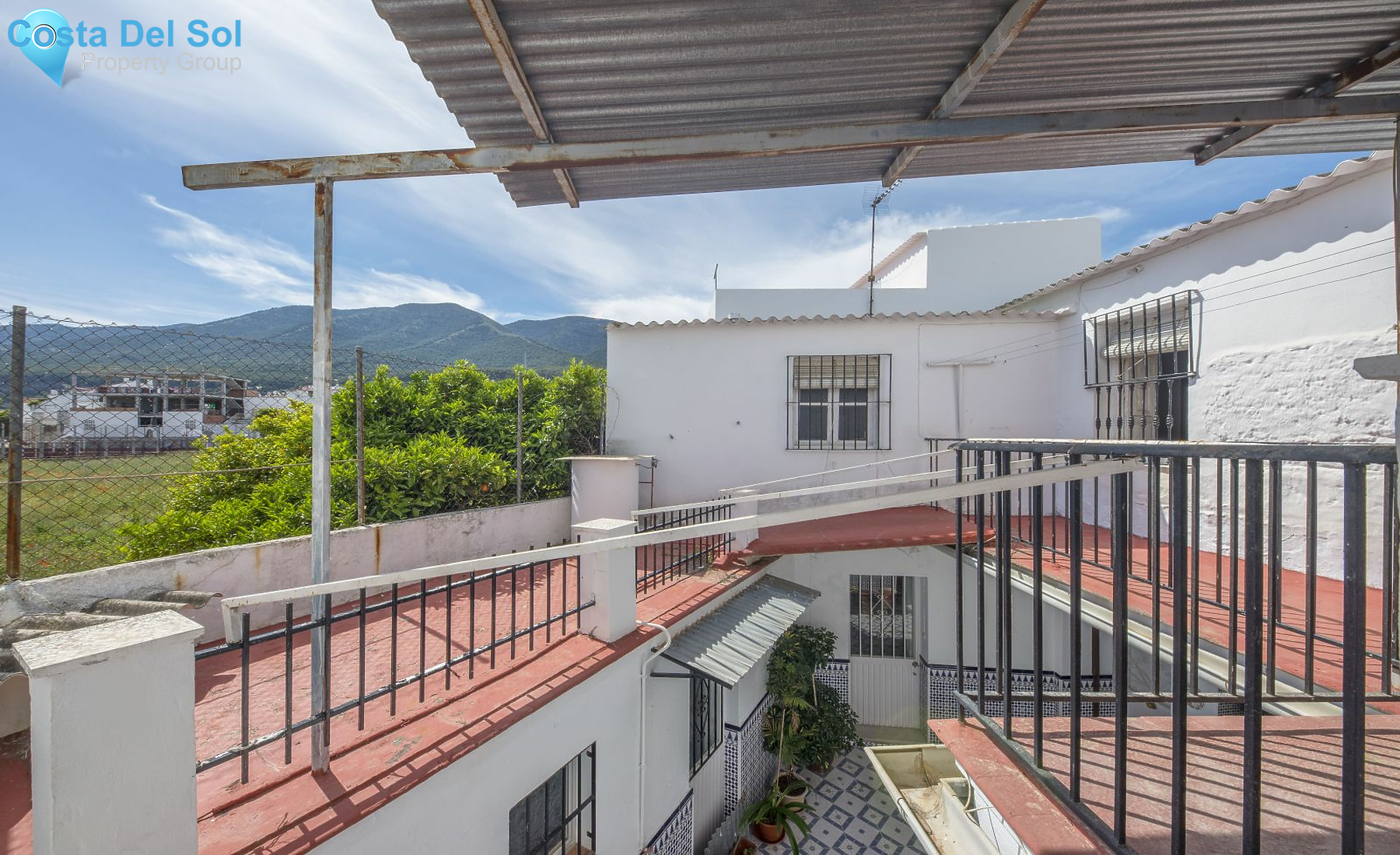 Townhouse in Alhaurín el Grande-1464100