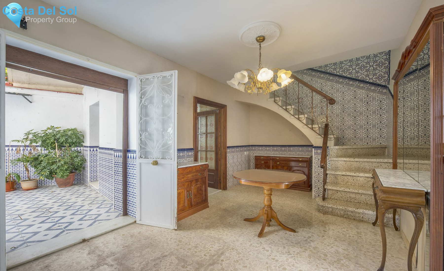 Townhouse in Alhaurín el Grande-1464083