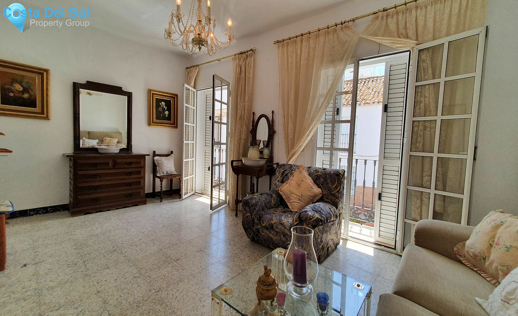 Townhouse in Alhaurín el Grande-1472210