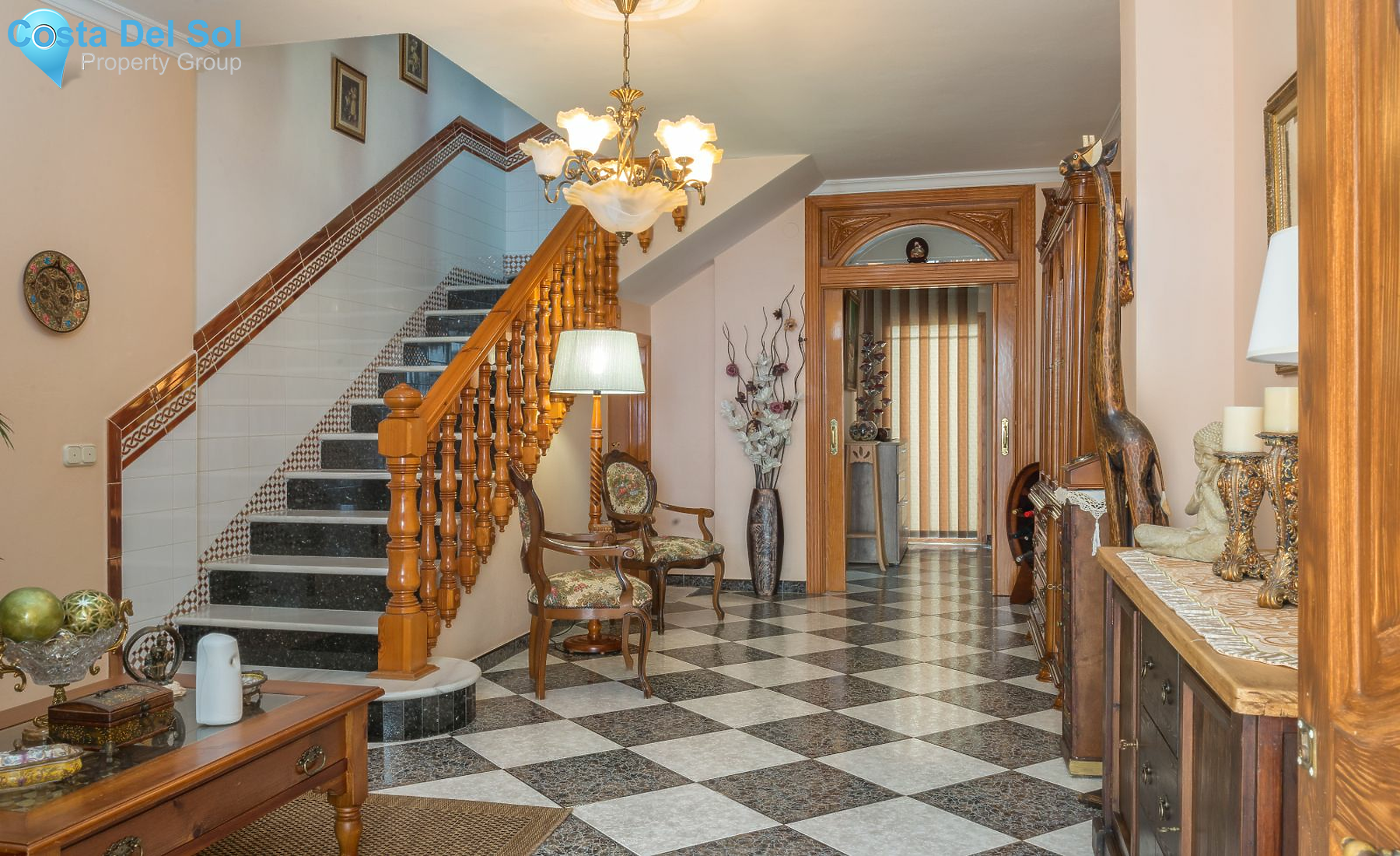 Townhouse in Alhaurín el Grande-1519795