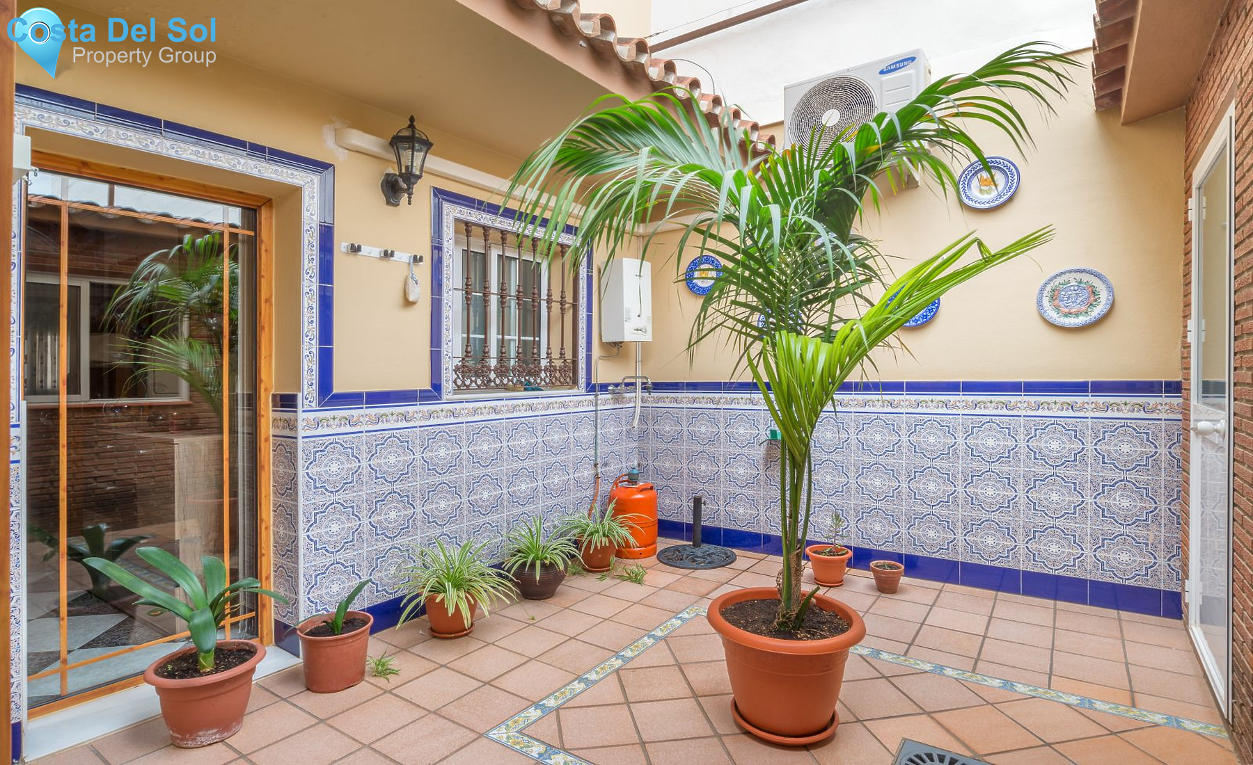Townhouse in Alhaurín el Grande-1519799