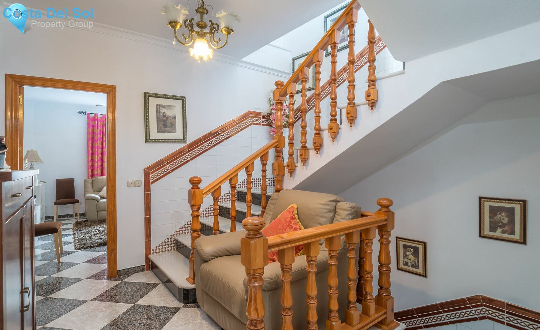 Townhouse in Alhaurín el Grande-1519800