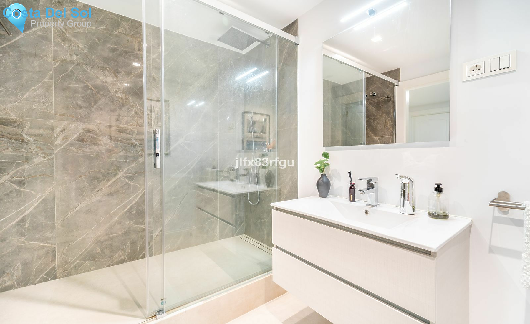 Townhouse in Aloha-1444379