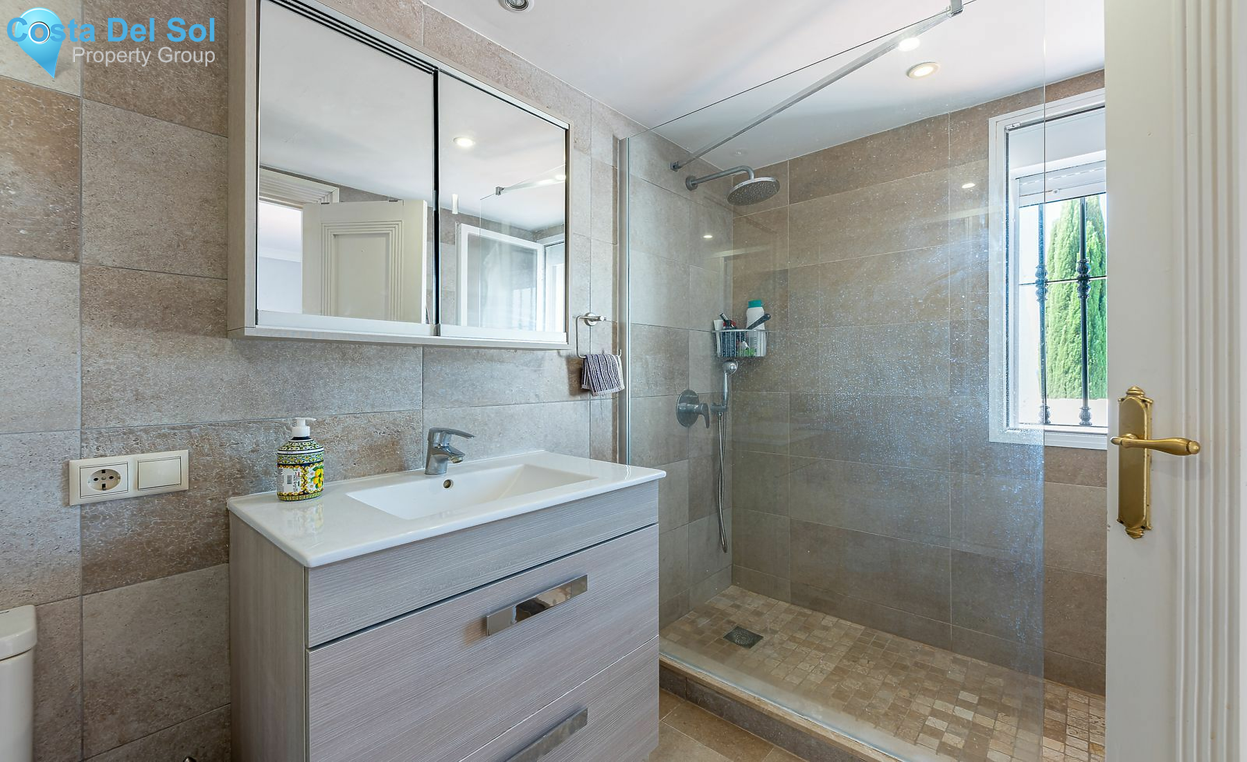 Townhouse in Aloha-1465865