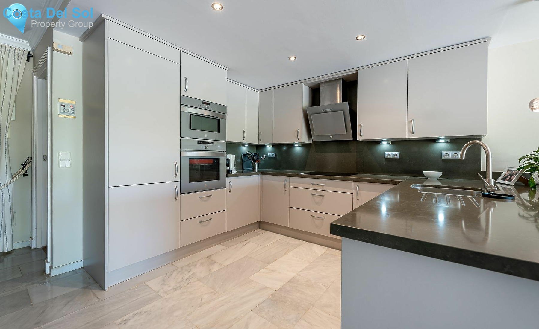 Townhouse in Aloha-1465853