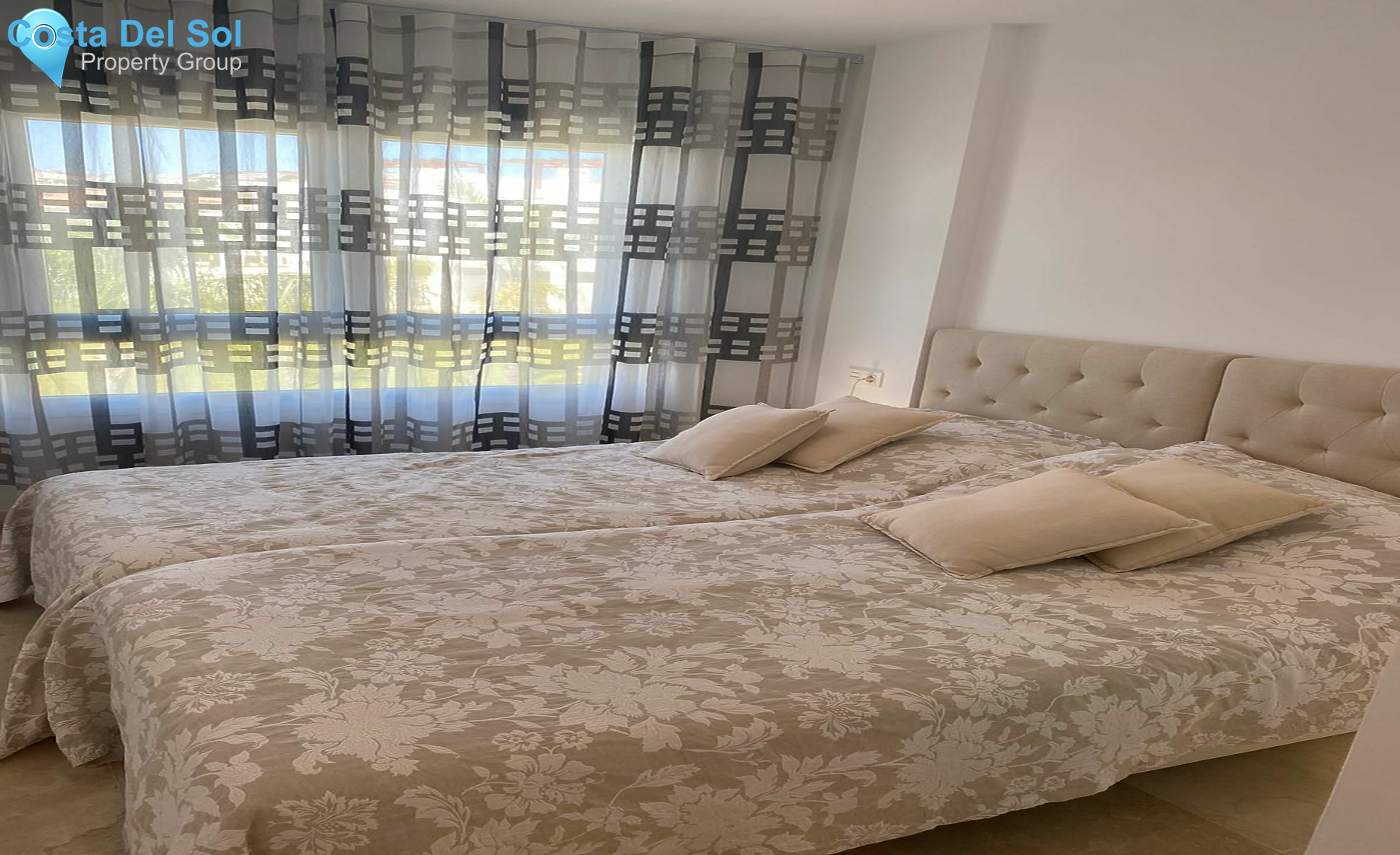 Townhouse in Calahonda-1395653
