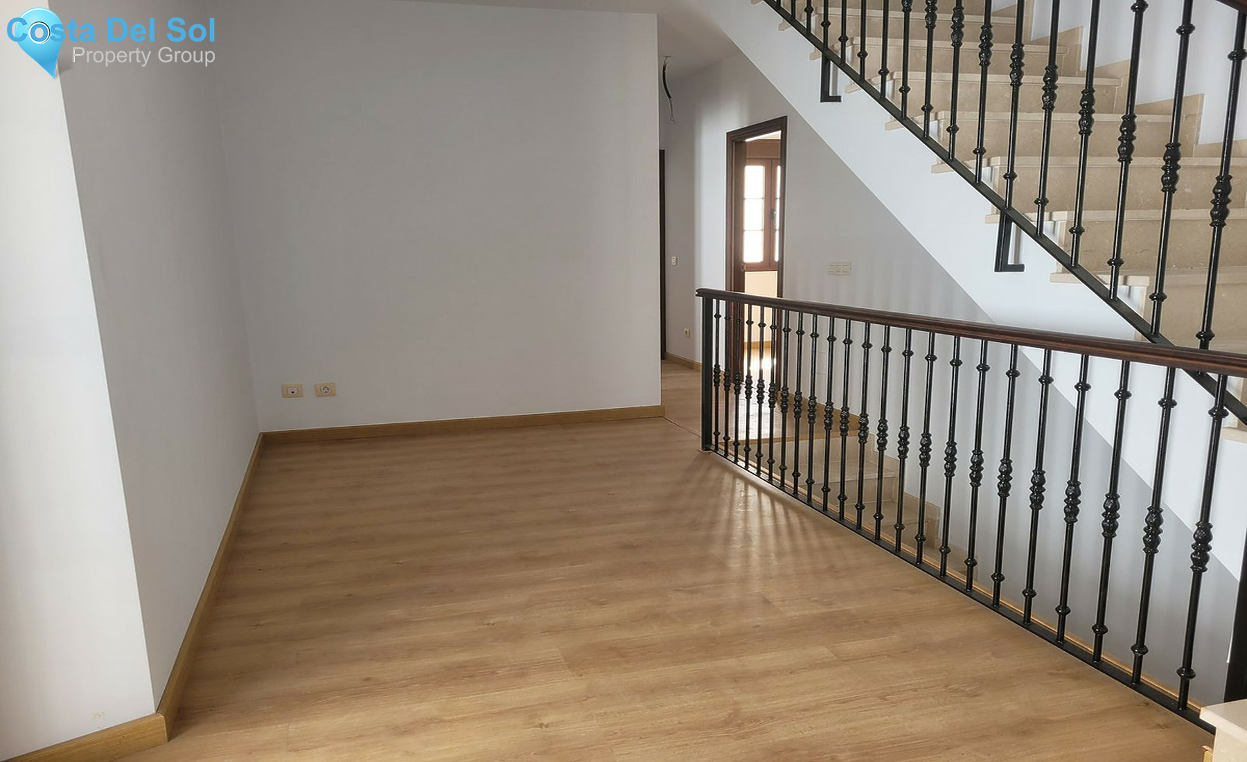 Townhouse in Coín-1412181