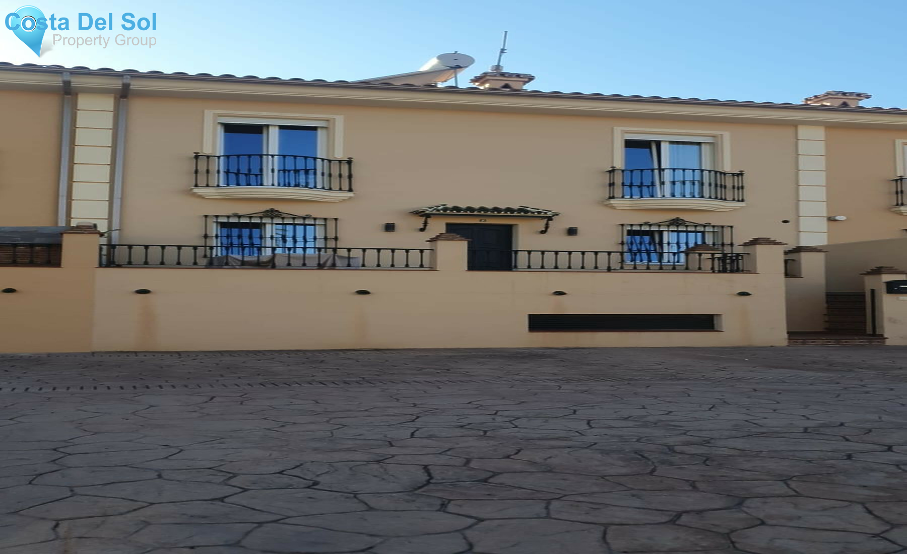 Townhouse in Coín-1440478