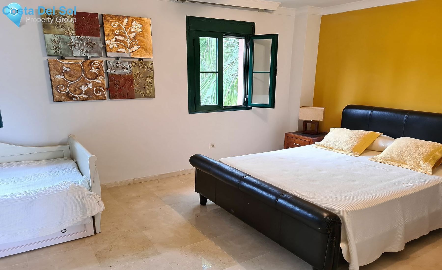 Townhouse in Diana Park-1446124