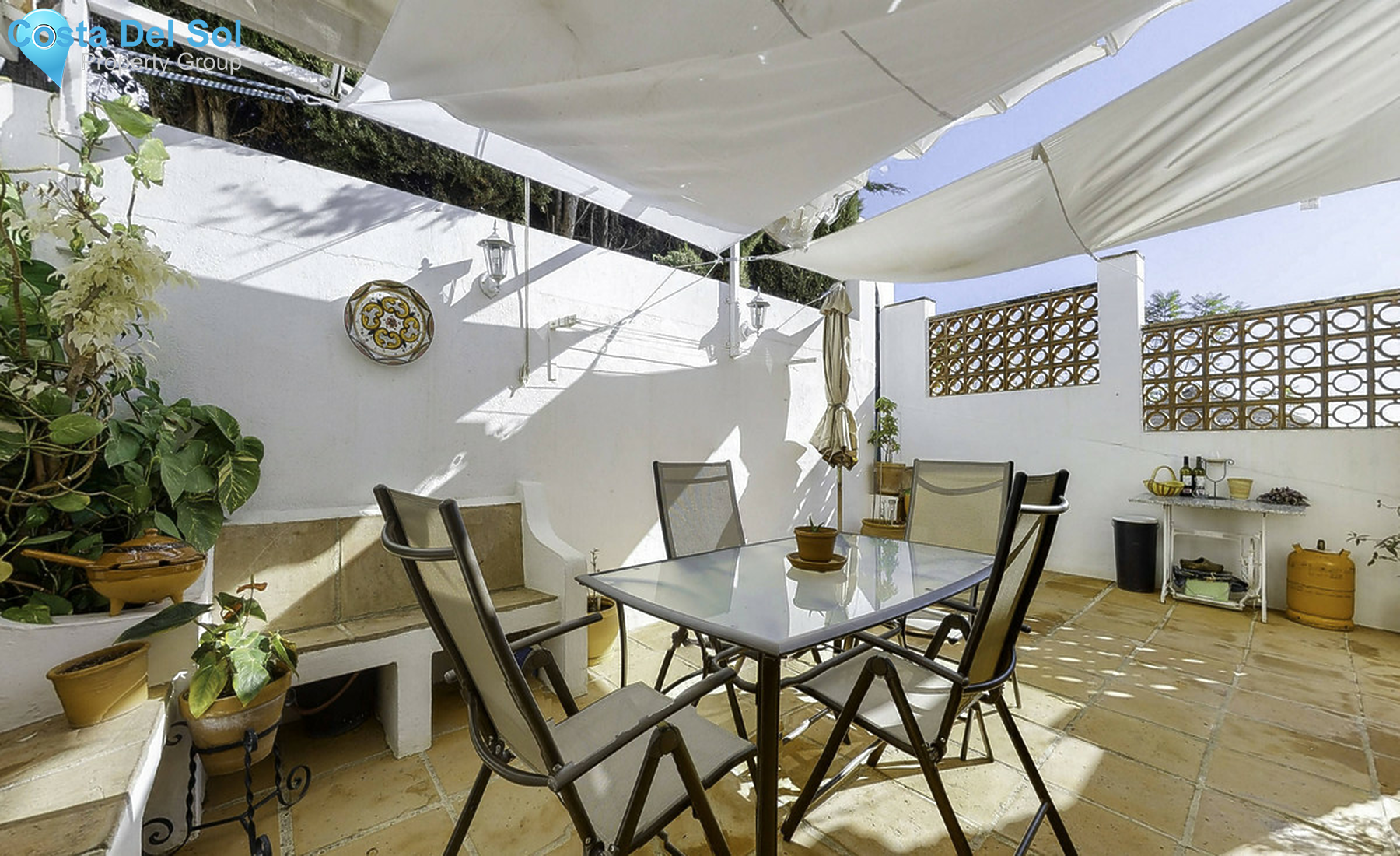 Townhouse in El Coto-697257