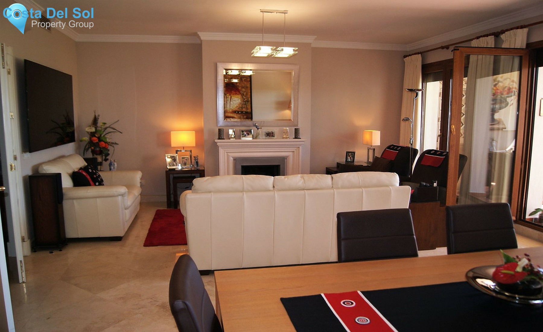 Townhouse in El Paraiso-1279126