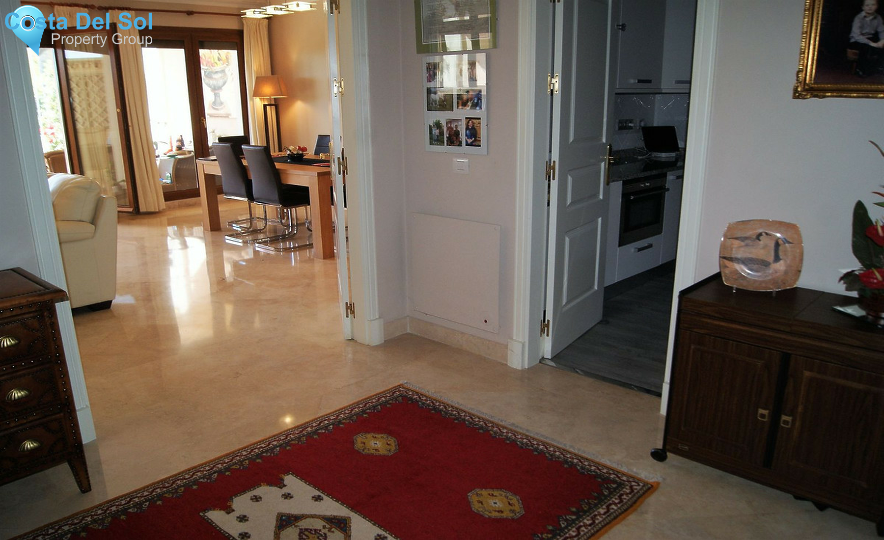 Townhouse in El Paraiso-1279123