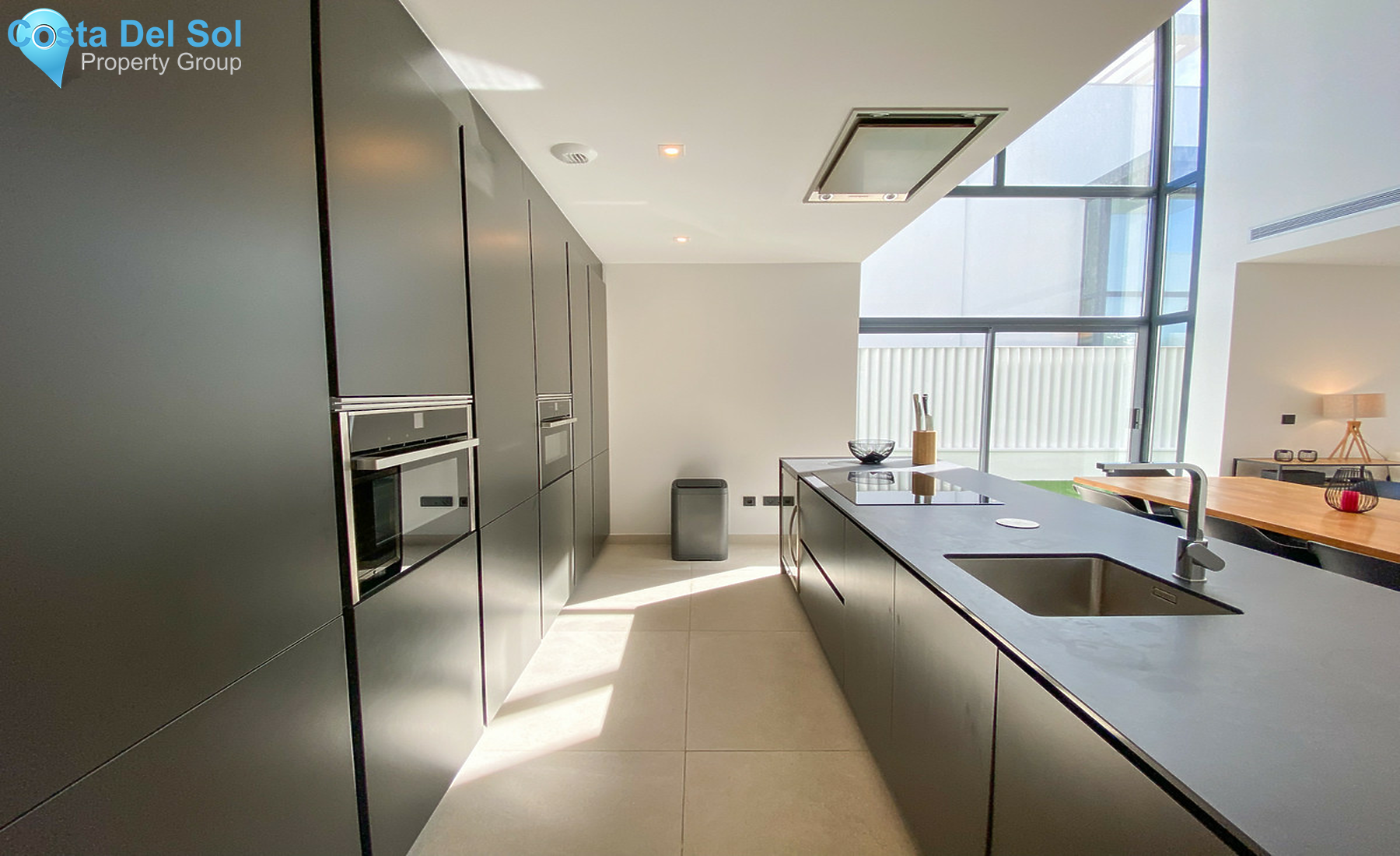 Townhouse in Estepona-723301