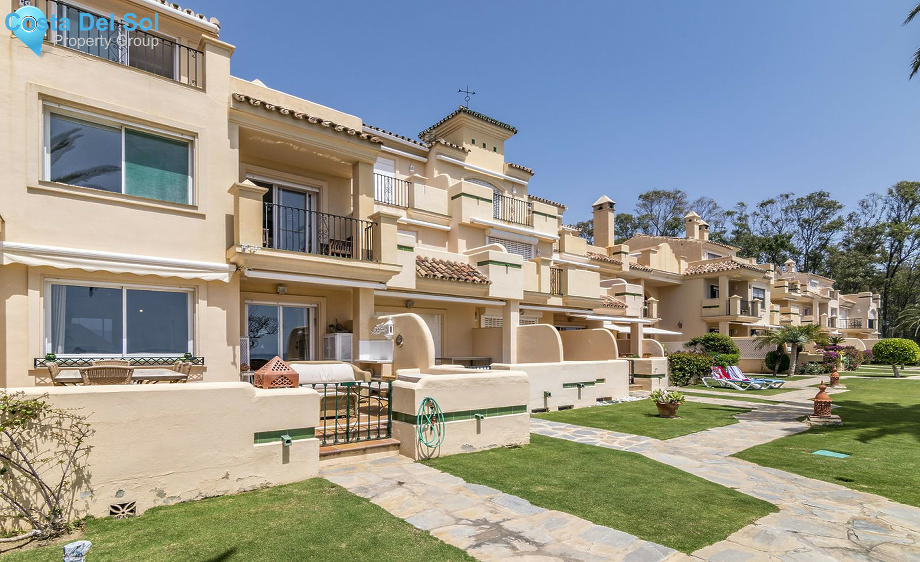 Townhouse in Estepona-1404731