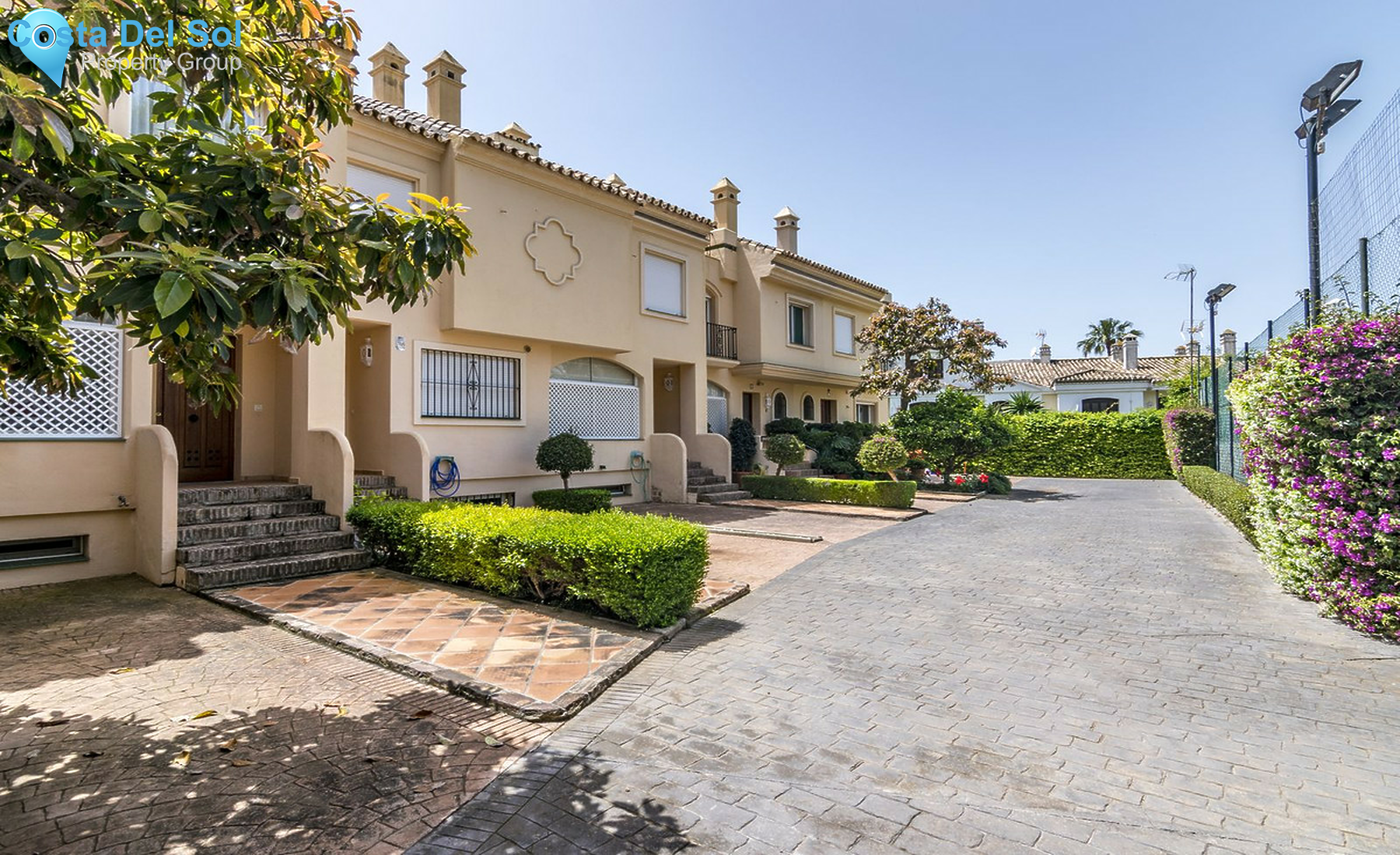 Townhouse in Estepona-1404736