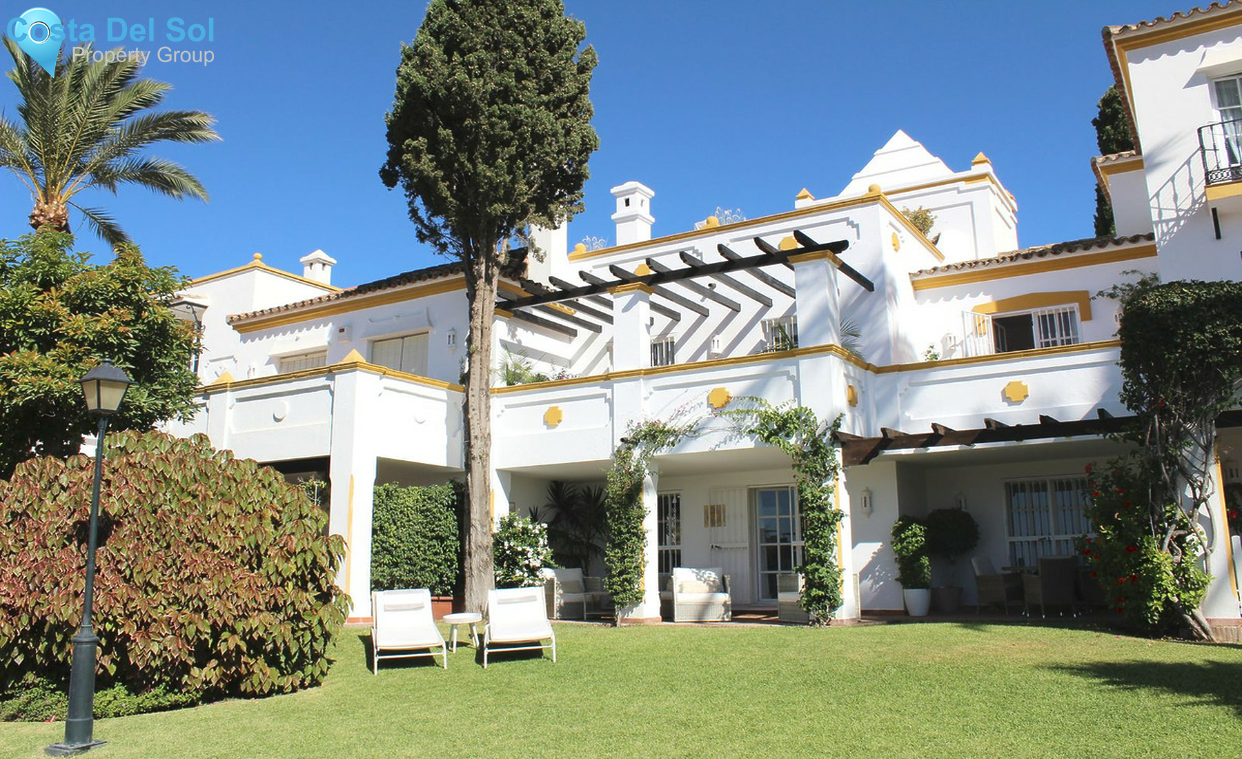 Townhouse in Estepona-1439438