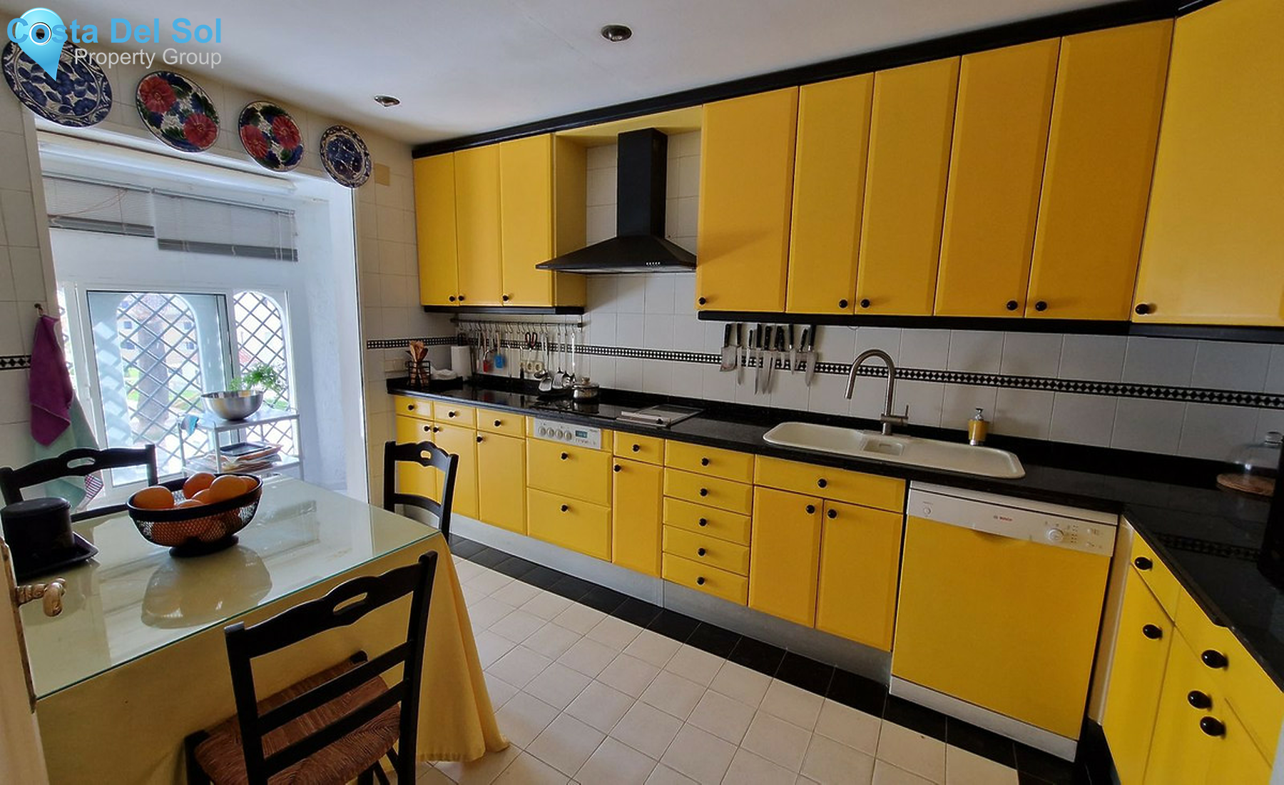 Townhouse in Estepona-1509857