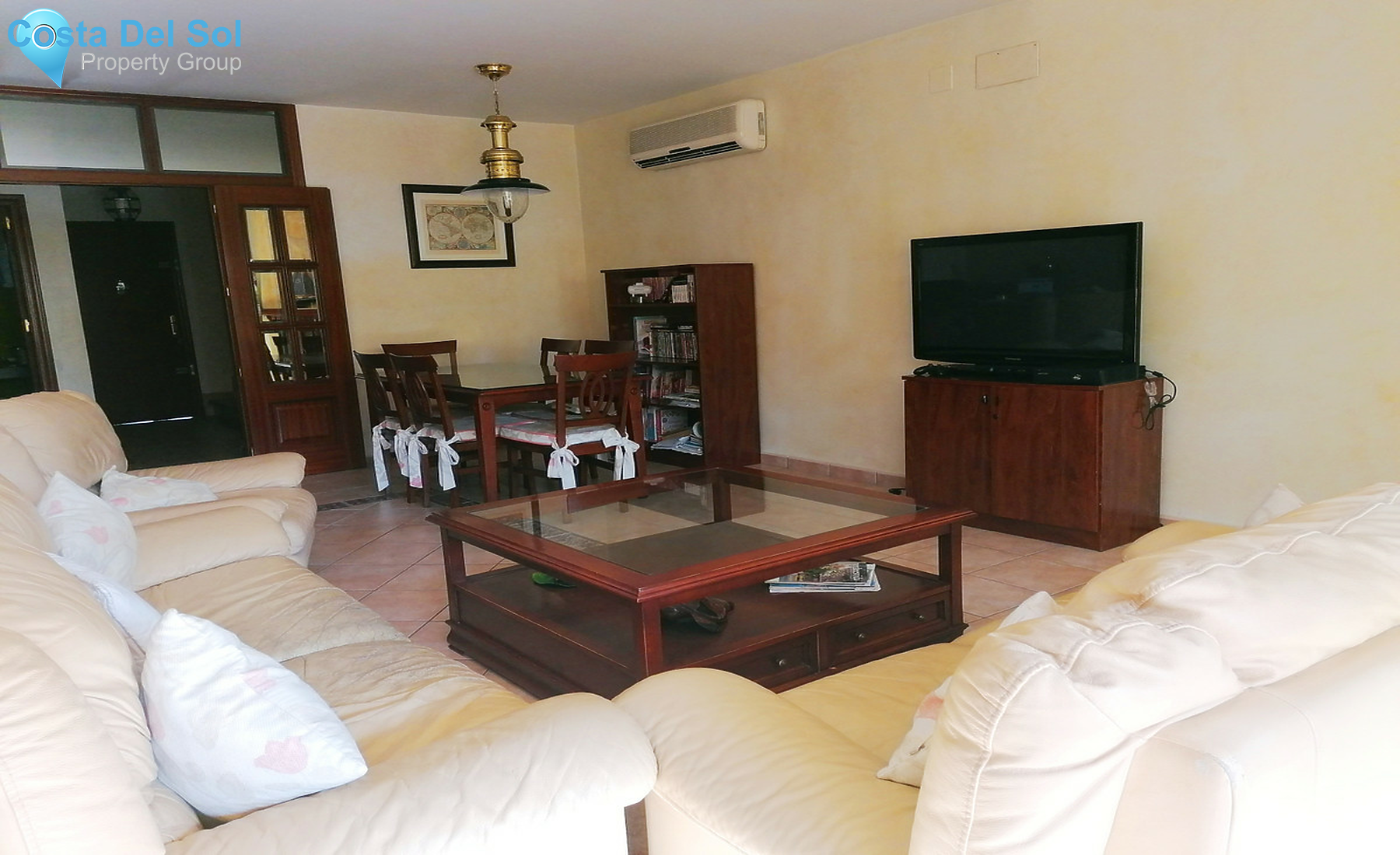 Townhouse in Estepona-702310