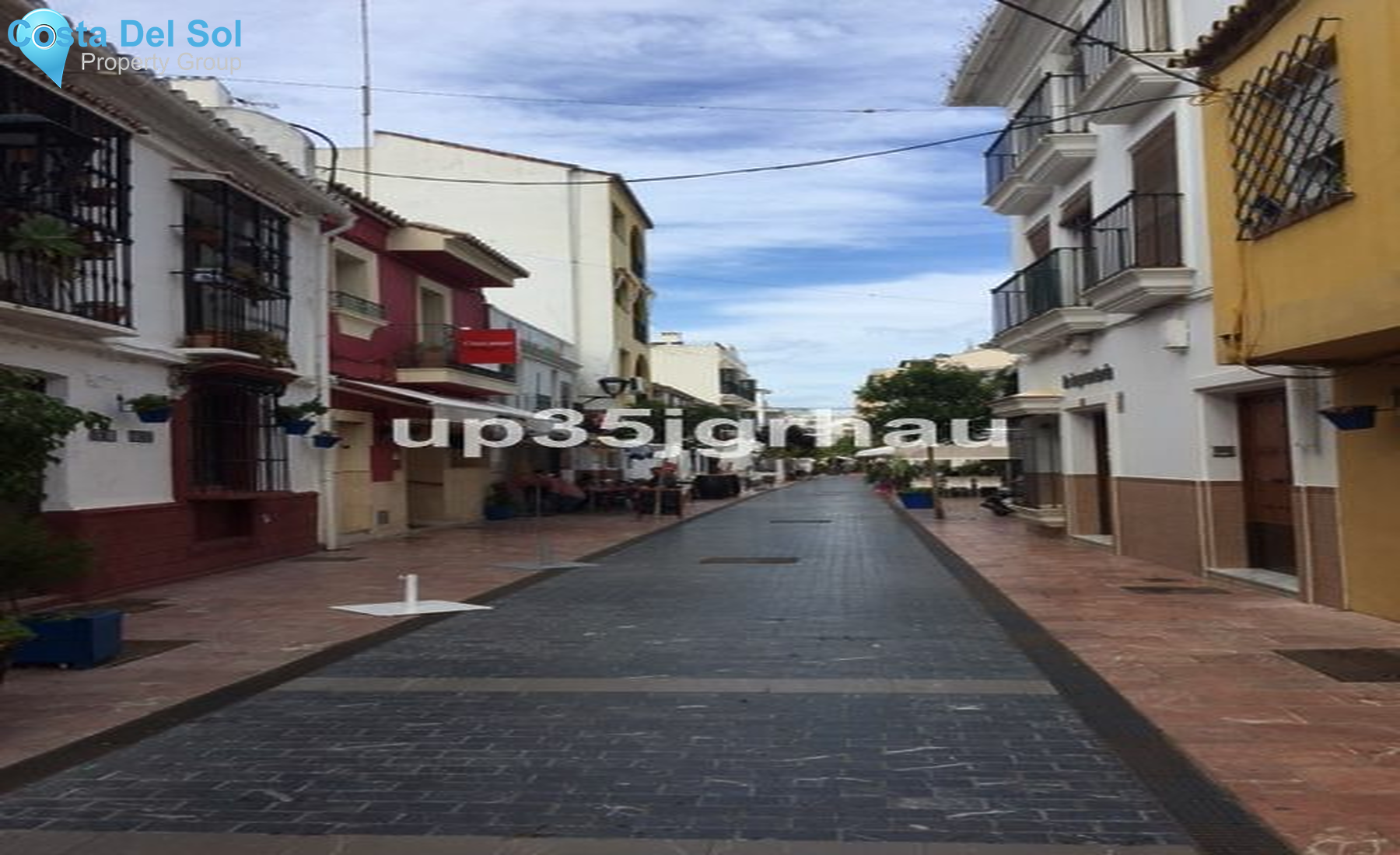 Townhouse in Estepona-1400541