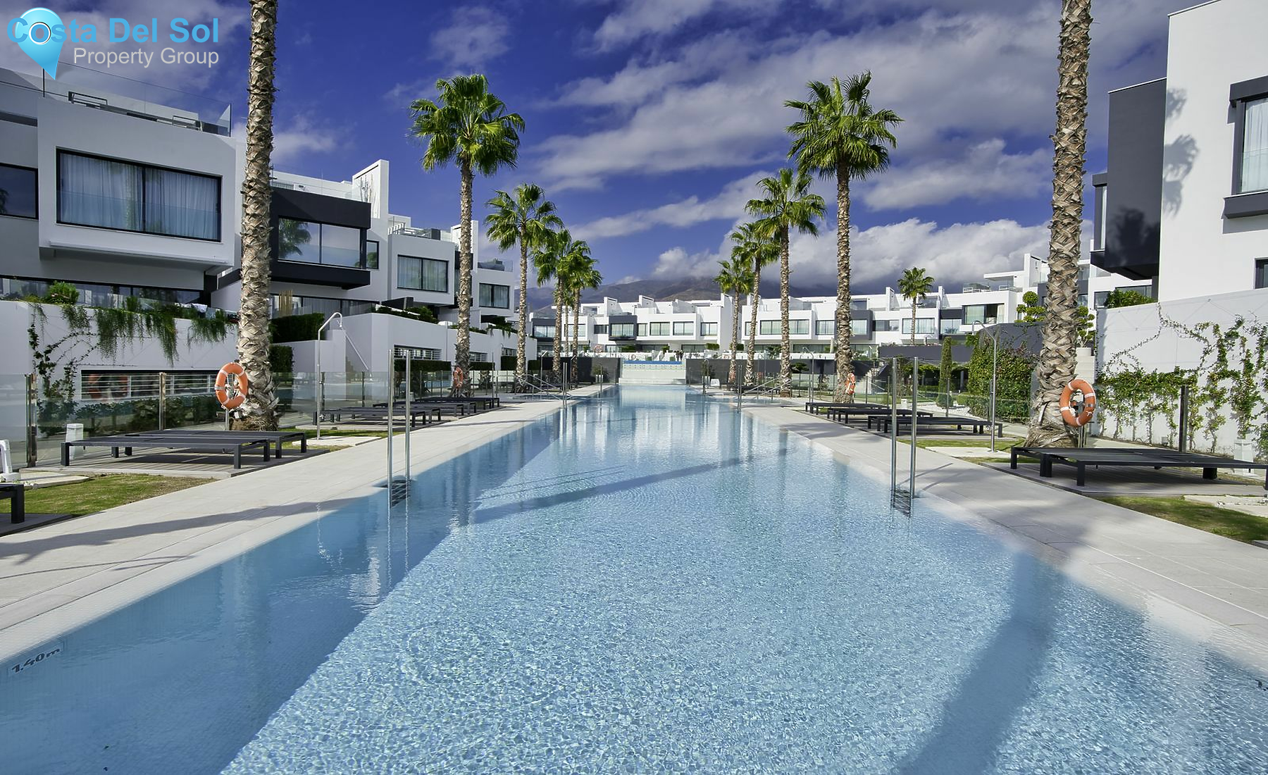 Townhouse in Estepona-1427524