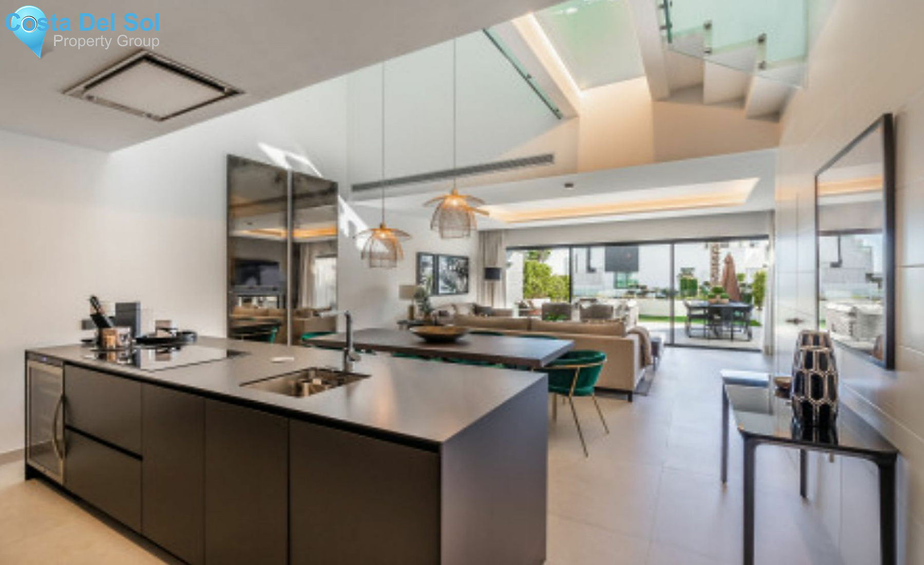 Townhouse in Estepona-1532537