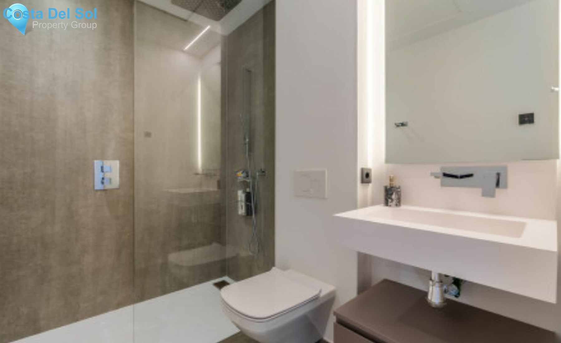 Townhouse in Estepona-1532544