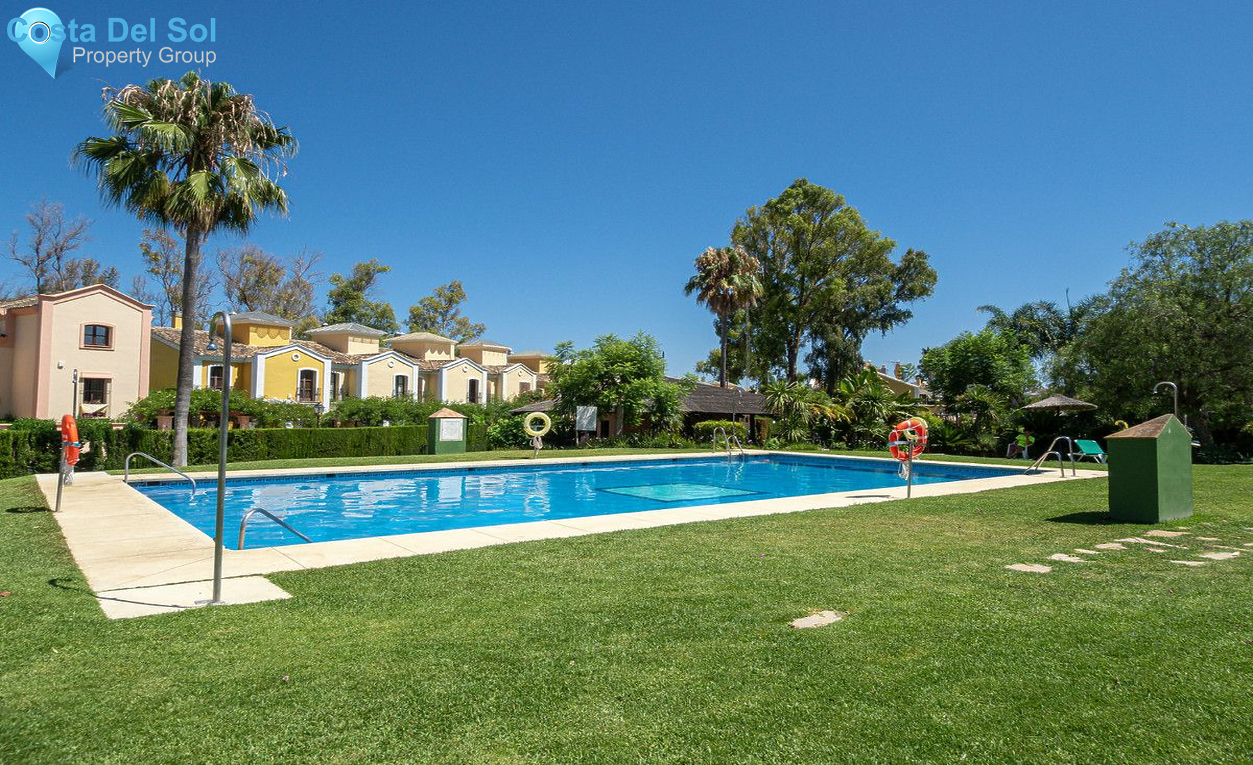 Townhouse in Guadalmina Alta-1145432